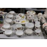 A QUANTITY OF ROYAL WORCESTER EVESHAM TO INCLUDE LIDDED TUREENS, OVAL SERVING BOWL WITH LID, SOUP