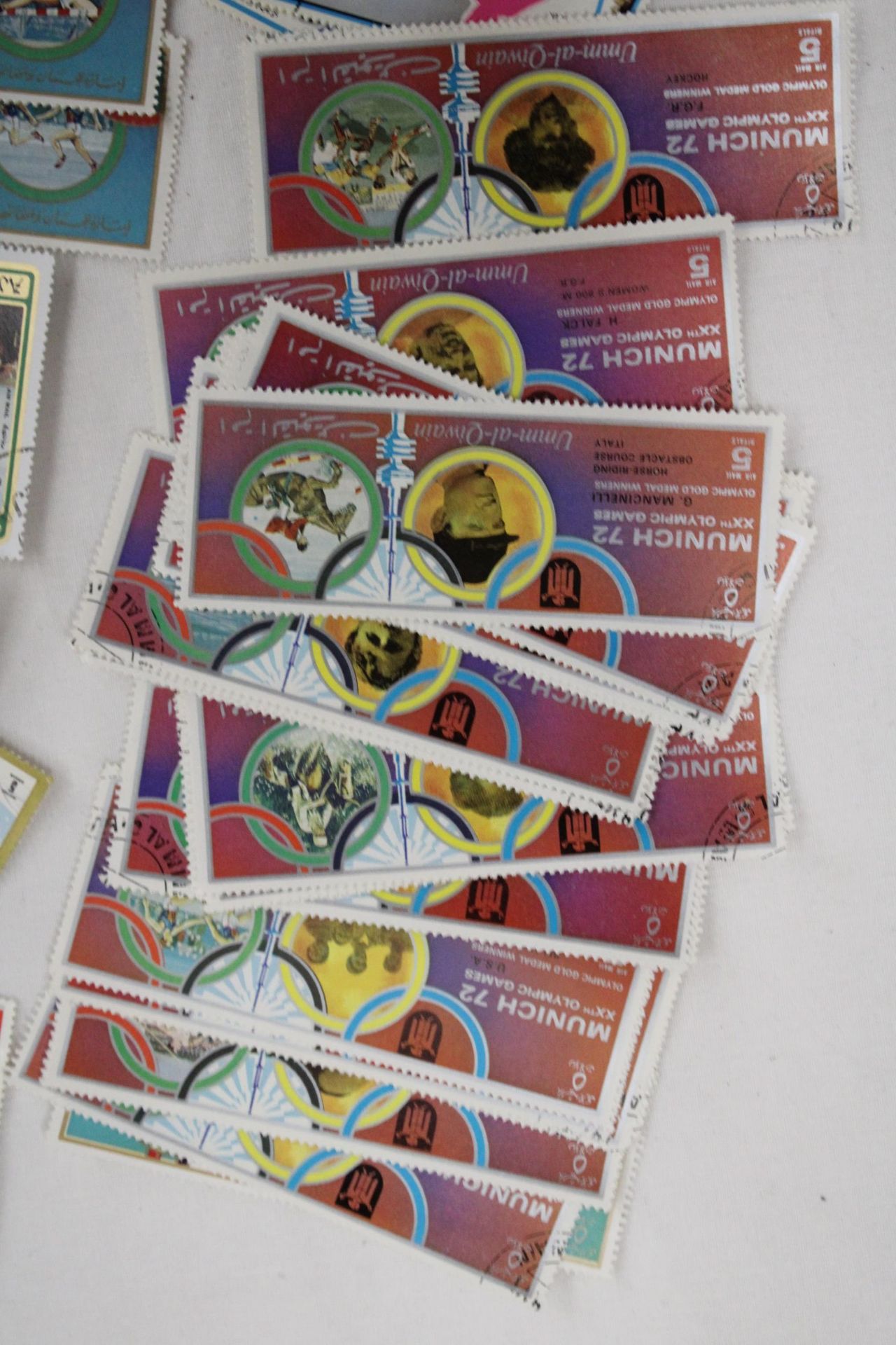 A LARGE COLLECTION OF OLYMPIC GAMES RELATED STAMPS - Bild 7 aus 7