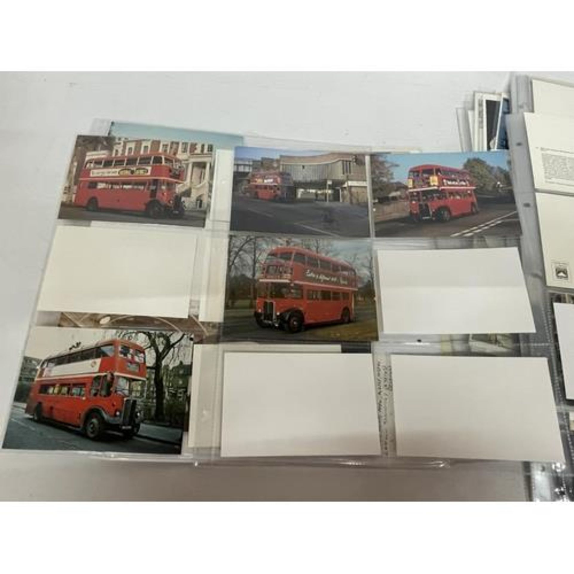 APPROXIMATELY 380 POSTCARDS RELATING TO BUSES, TRAMS, TROLLEY BUSES, UNDERGROUND,METROPOLITAN AND - Bild 2 aus 5