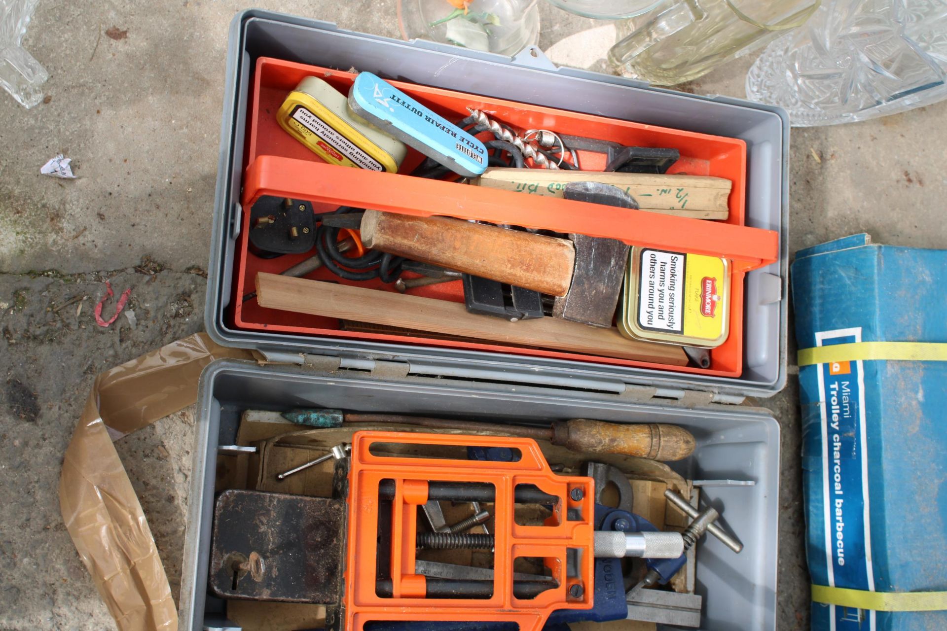 TWO TOOL BOXES WITH AN ASSORTEMNT OF TOOLS TO INCLUDE HAMMERS AND SCREW DRIVERS ETC - Image 2 of 2