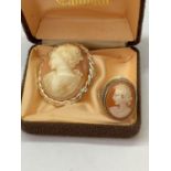 A SILVER CAMEO BROOCH AND RING IN A PRESENTATION BOX