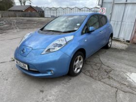 A 2012 NISSAN LEAF ELECTRIC CAR WITH CHARGER, REGISTRATION ML12 LZH. NO KEY, NO V5C, BELIEVED TO