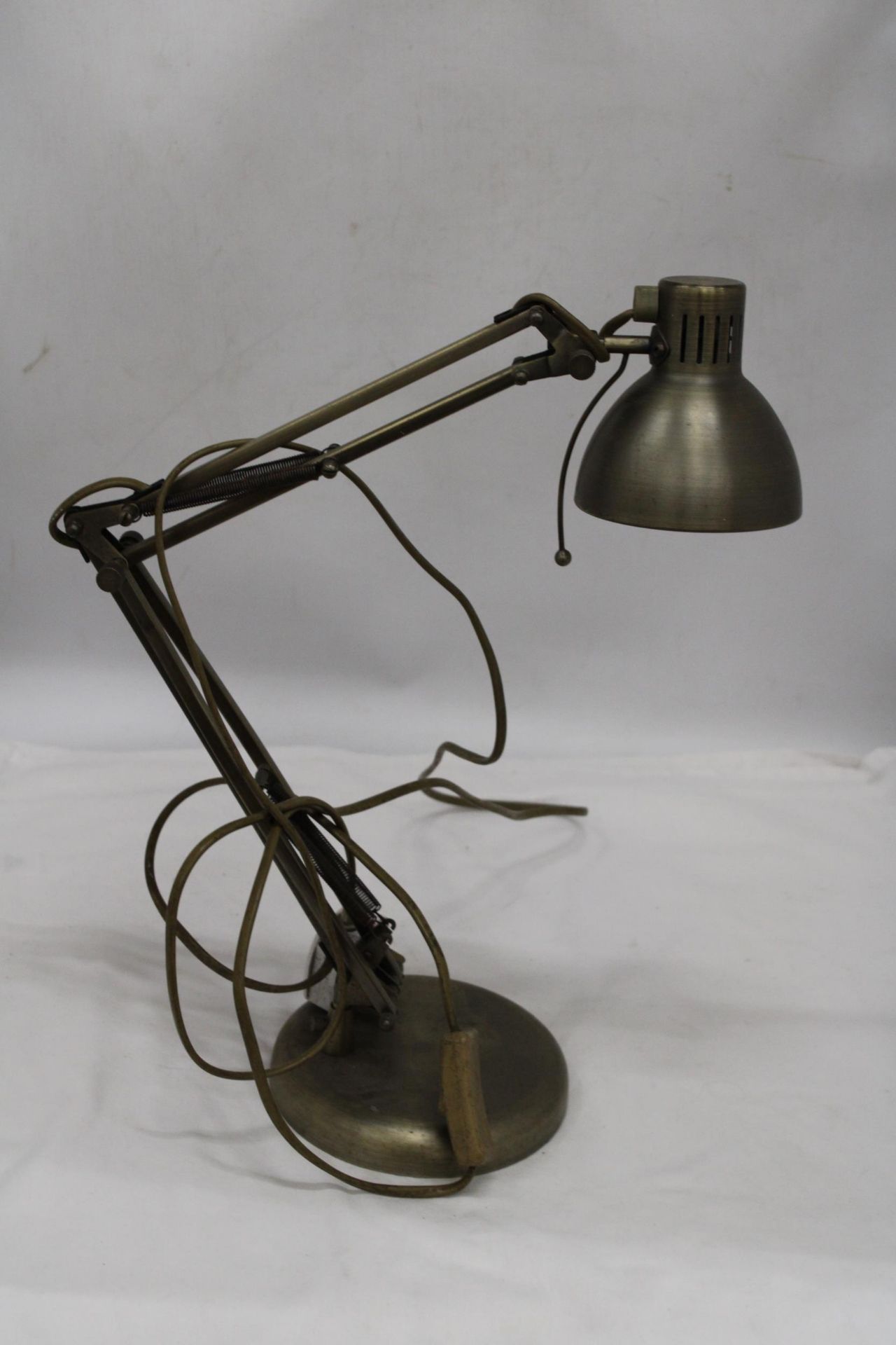 A VINTAGE METAL ANGLEPOISE LAMP