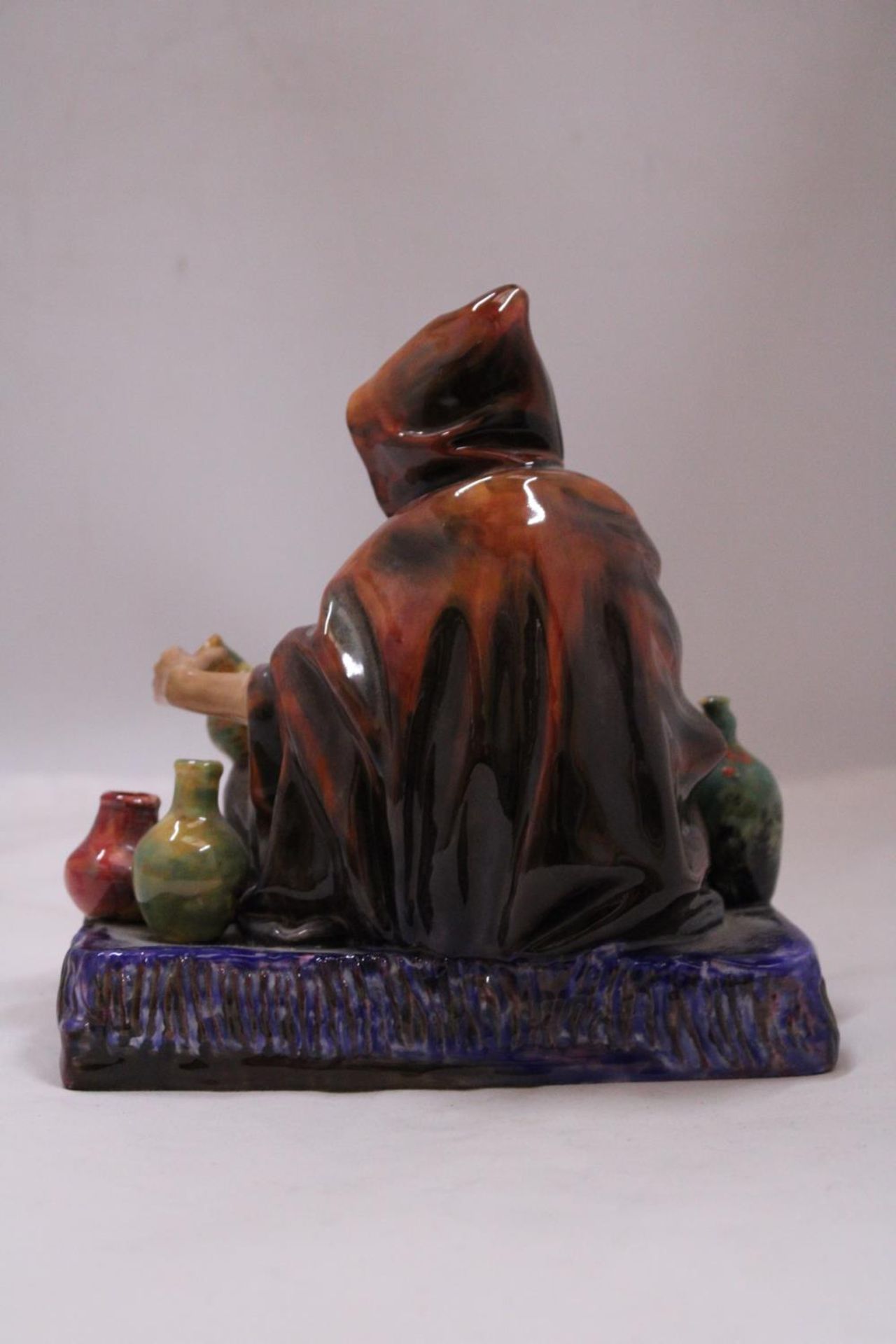 A ROYAL DOULTON "THE POTTER" FIGURINE HN1493W - Image 3 of 4