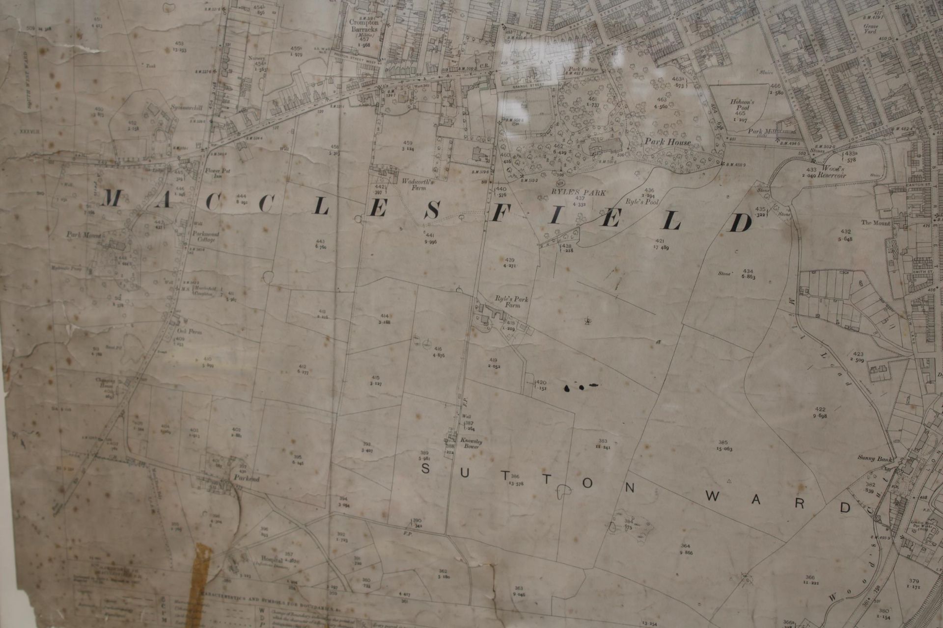 A LARGE FRAMED MAP OF THE SUTTON WARD OF MACCLESFIELD EDITION OF 1909 - Image 3 of 4