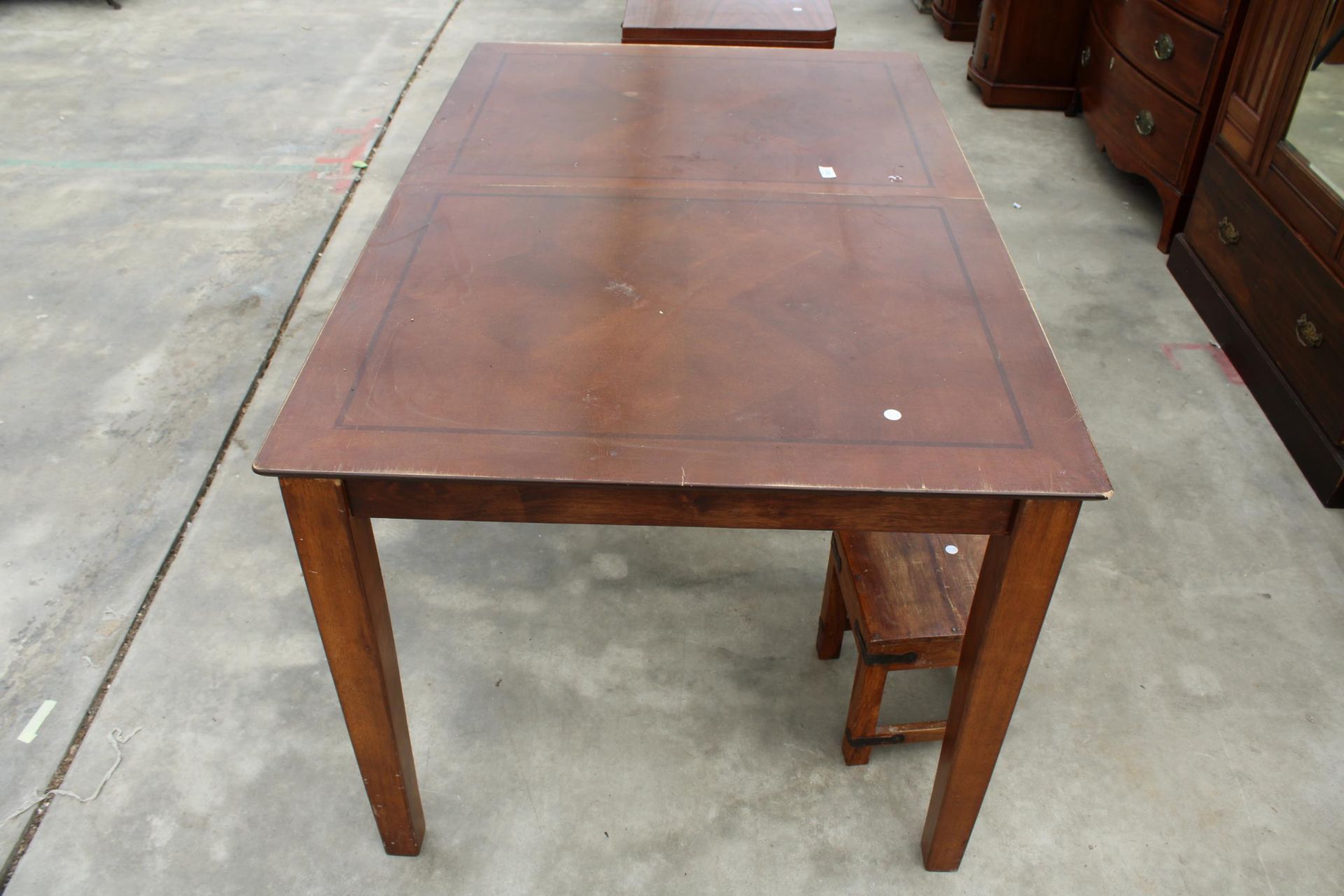 A LATE 20TH CENTURY DINING TABLE AND AN INDONESIAN WOOD STOOL - Image 3 of 3