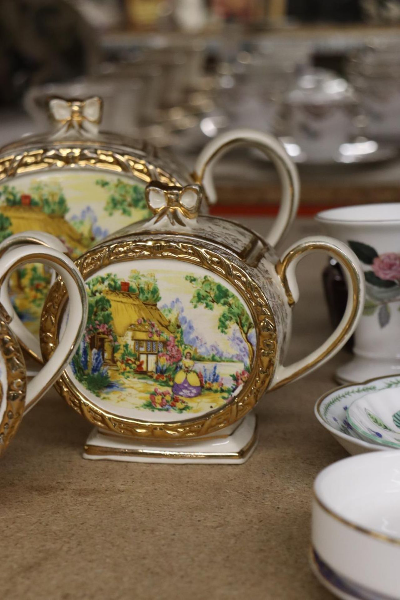 A VINTAGE SADLER TEAPOT, SUGAR BOWL AND CREAM JUG - Image 3 of 3