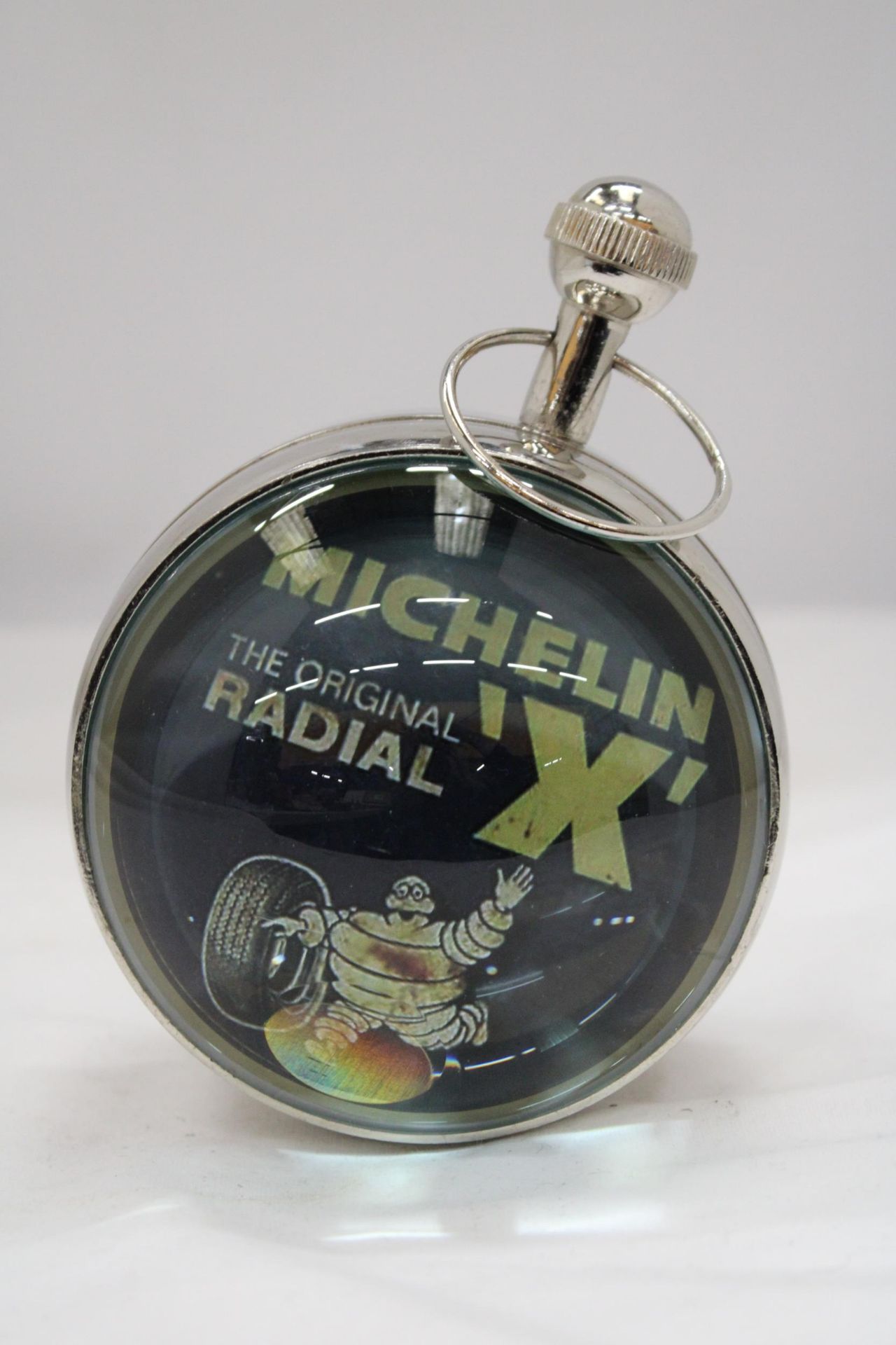 A GLASS MICHELIN BUBBLE CLOCK - Image 5 of 5