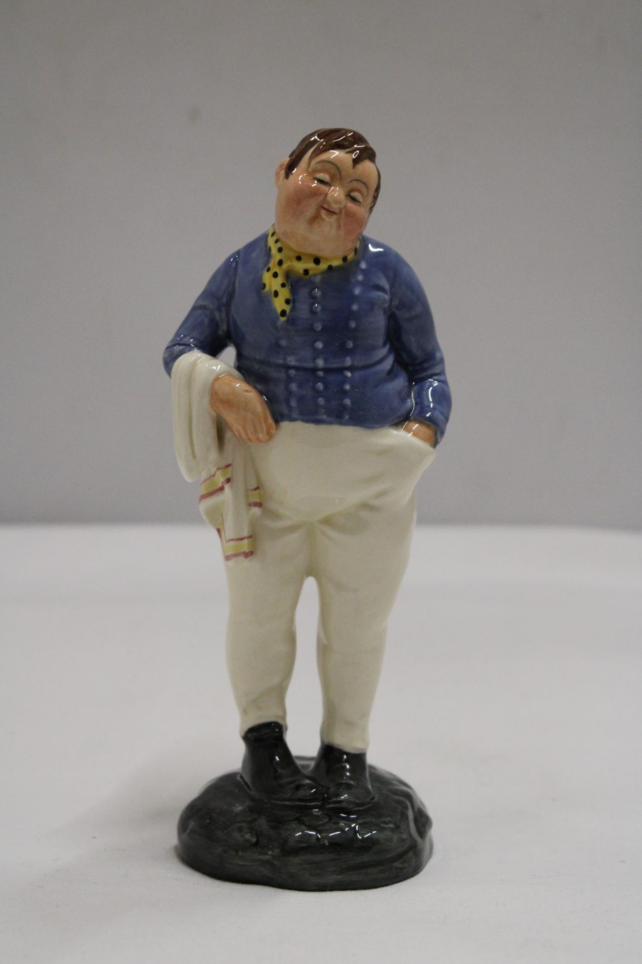 A ROYAL DOULTON FAT BOY FIGURE HN 2096 - Image 2 of 6