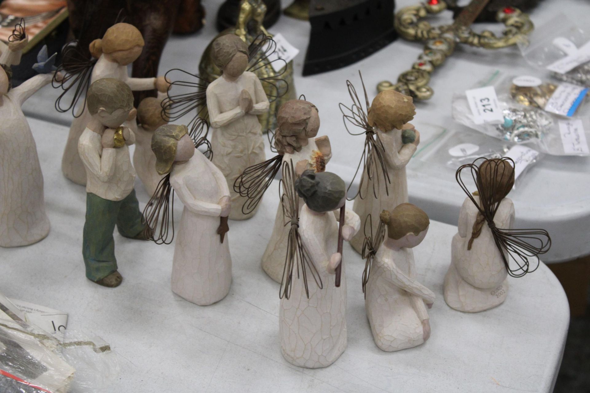 A COLLECTION OF SEVENTEEN 'WILLOW TREE' FIGURES - Image 6 of 7