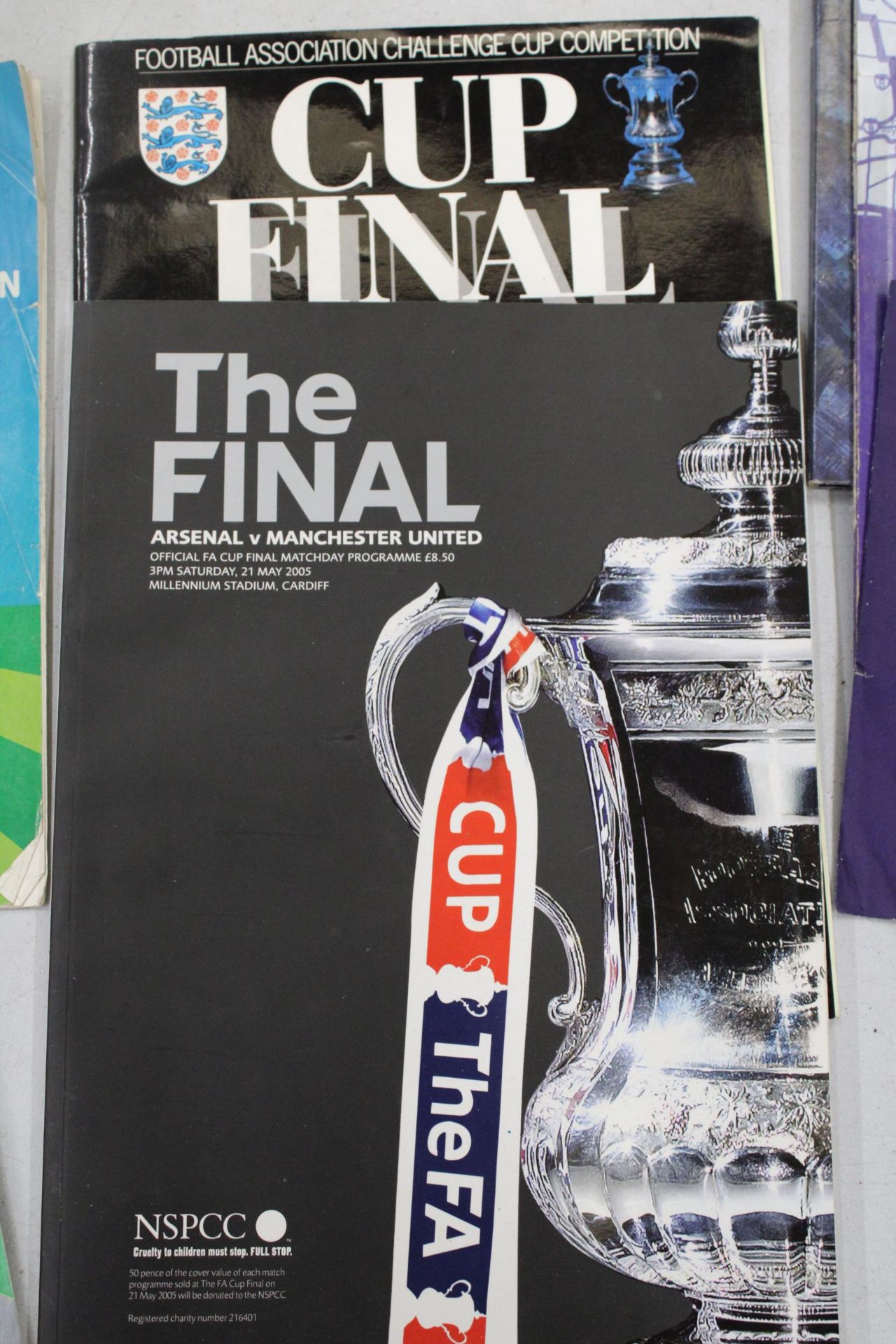 FIVE MANCHESTER UNITED CUP FINAL PROGRAMMES - Image 2 of 3
