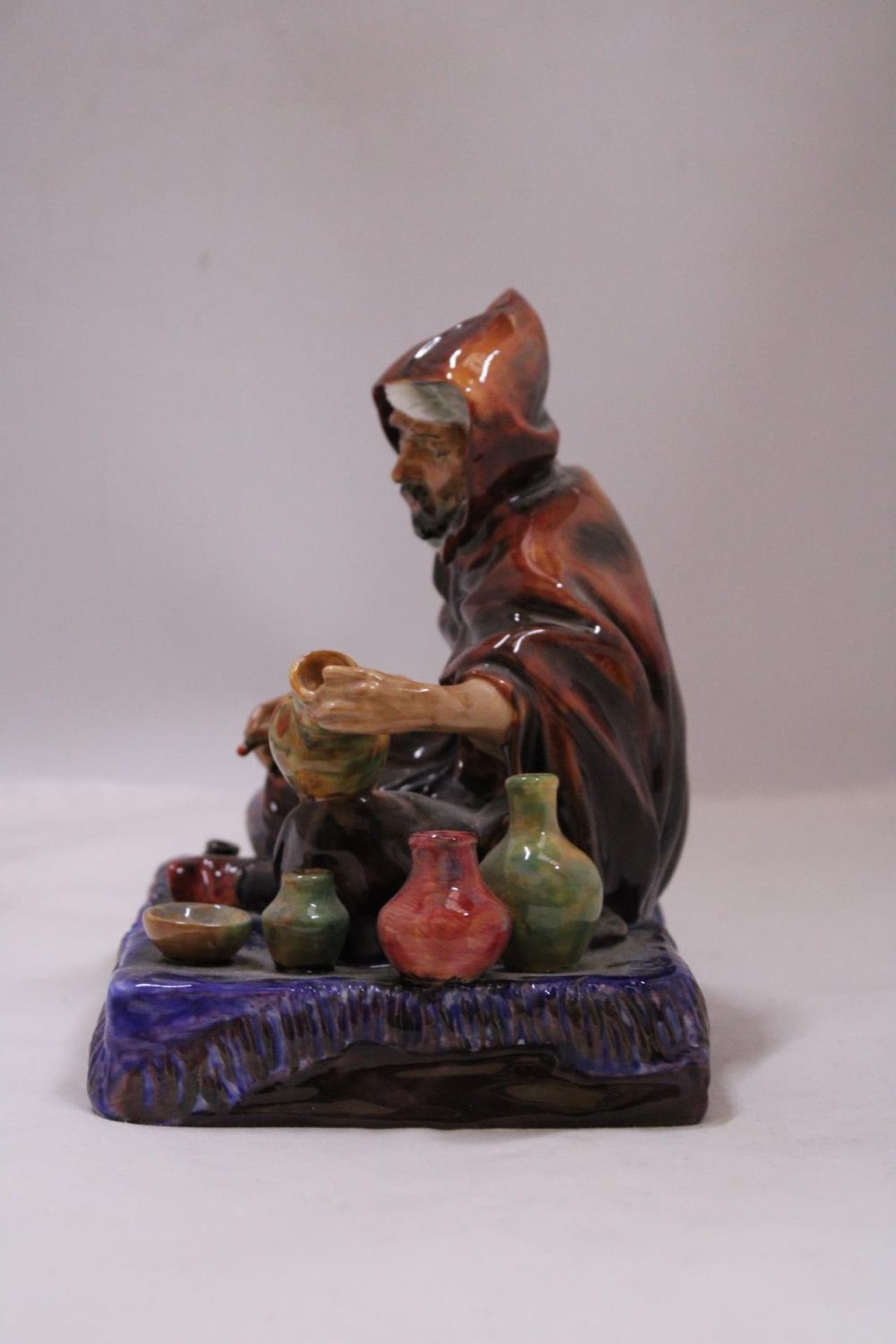 A ROYAL DOULTON "THE POTTER" FIGURINE HN1493W - Image 2 of 4