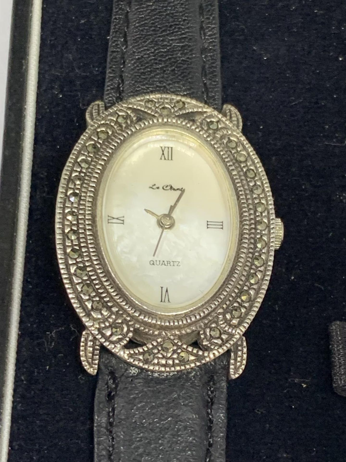 A SILVER ART DECO LADIES WRIST WATCH IN A PRESENTATION BOX SEEN WORKING BUT NO WARRANTY - Image 2 of 2