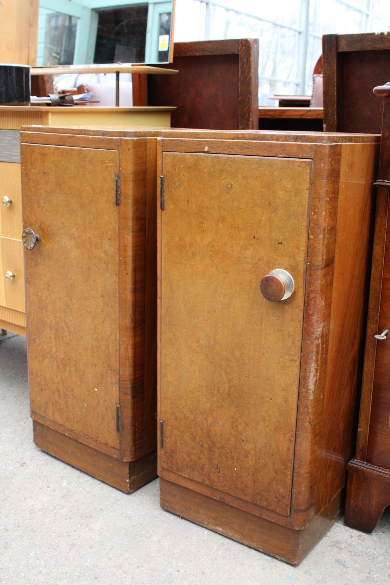 A PAIR OF ART DECO BIRDS EYE BEDSIDE LOCKERS - Image 2 of 3