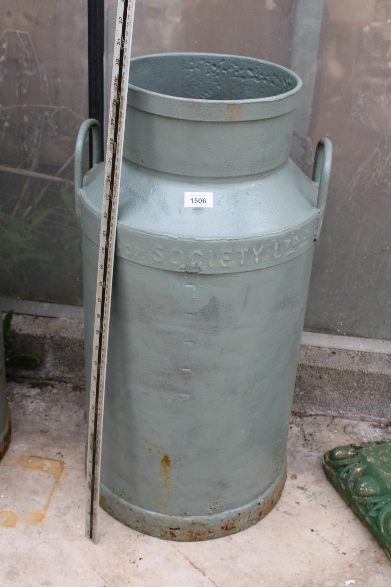 A VINTAGE CAST IRON CO-OP SOCIETY LTD MILK CHURN (H:74CM)