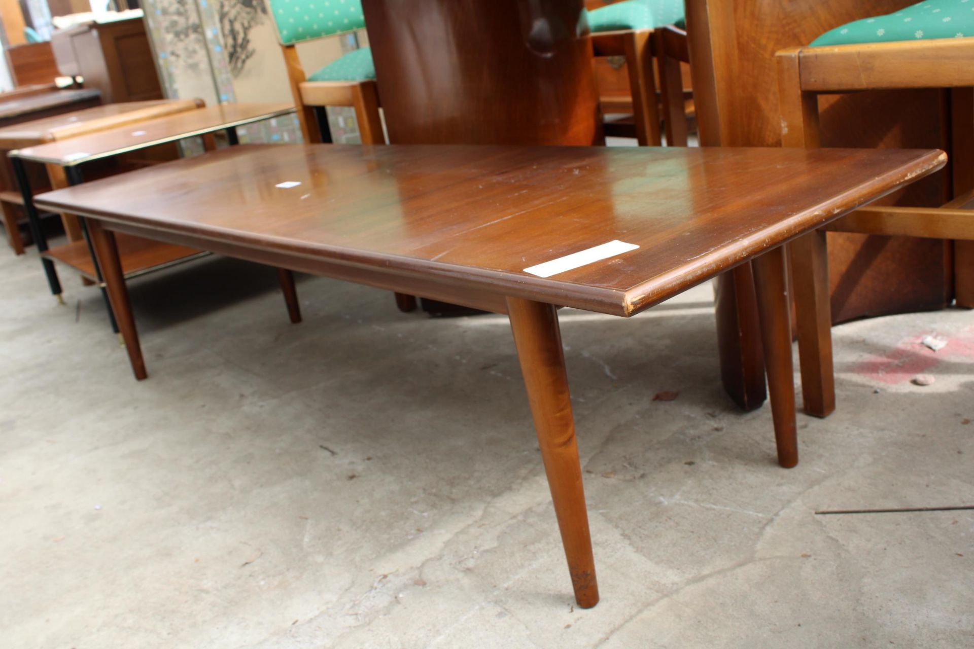 A RETRO TEAK COFFEE TABLE ON TAPERING LEGS, 60" X 18" - Image 2 of 2