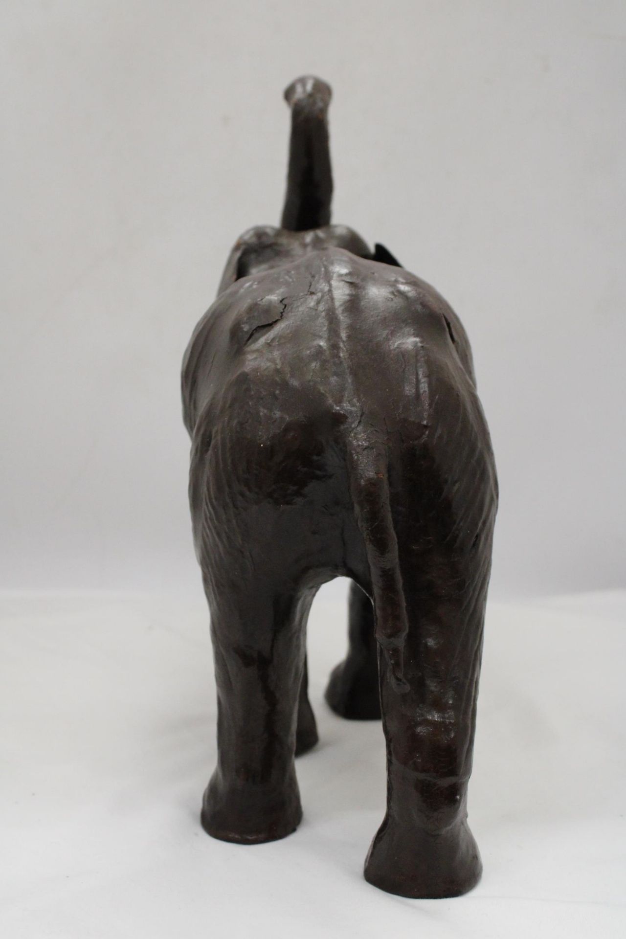 A VINTAGE LEATHER ELEPHANT, HEIGHT 35CM - Image 4 of 6