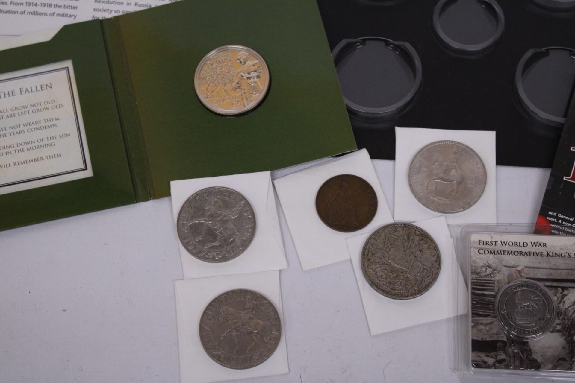 A COLLECTION OF WORLD WAR I COINS TO INCLUDE A CENTENARY OF THE BEGGINING OF THE FIRST WORLD WAR £ - Image 2 of 7