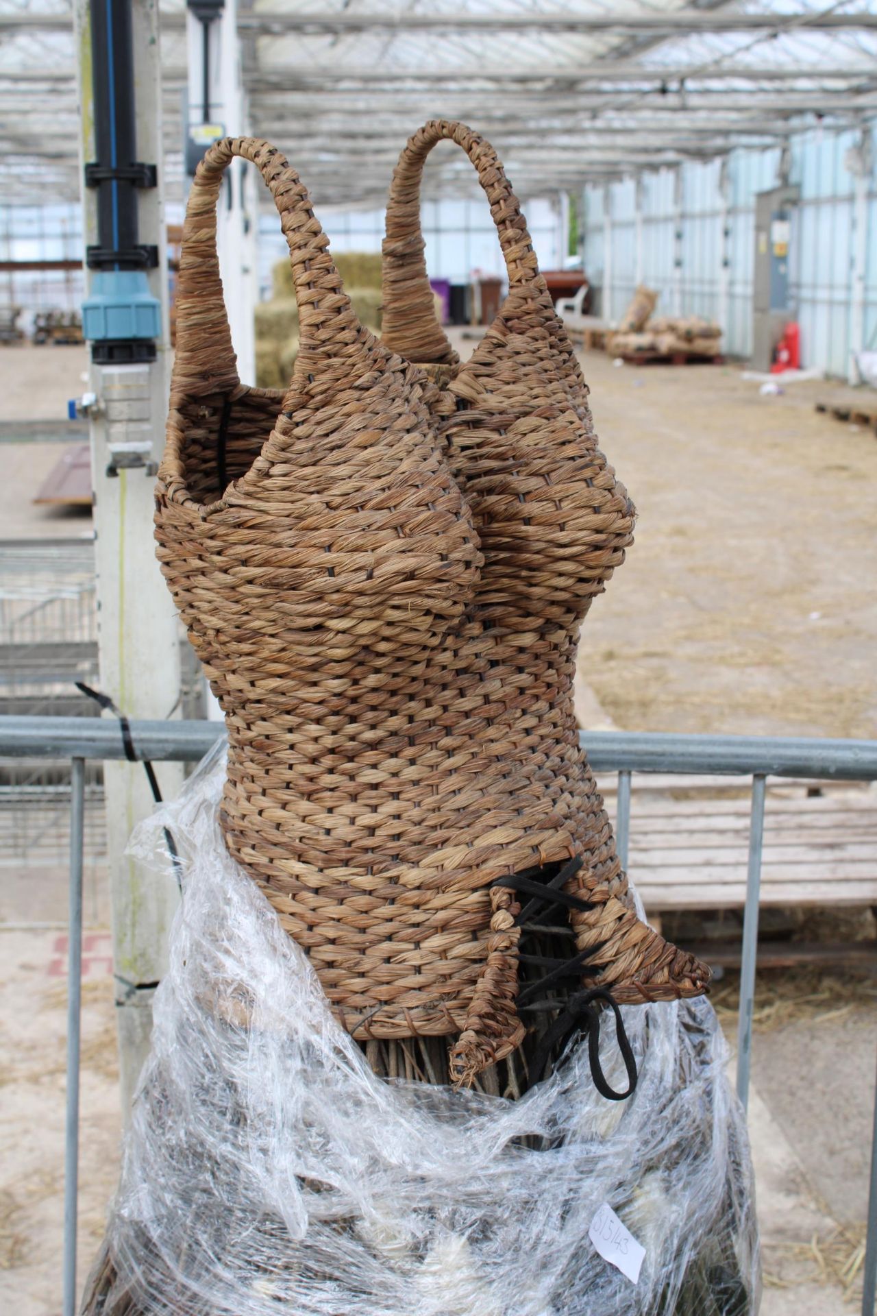 A LARGE WICKER MANEQUIN - Image 2 of 4