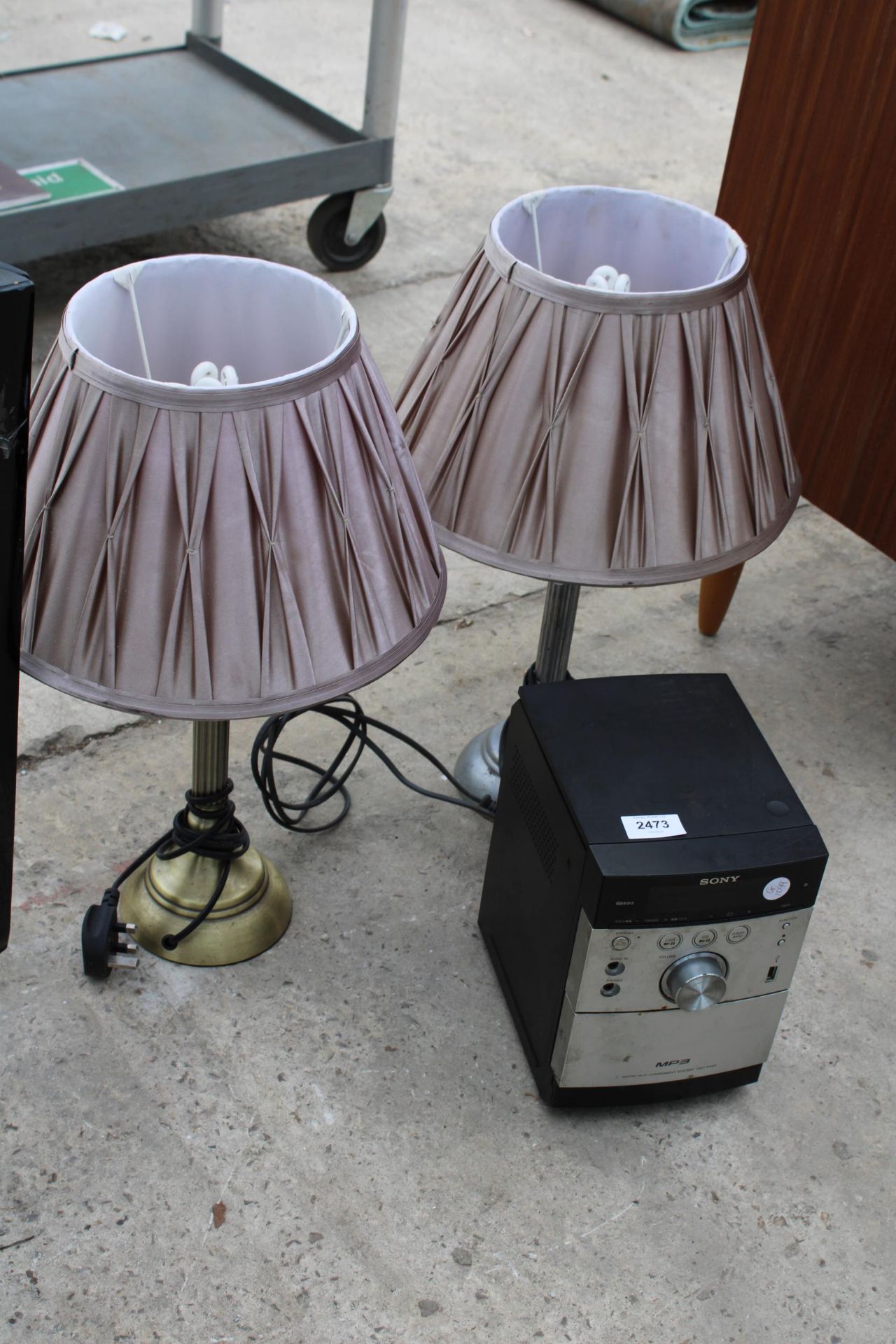 TWO TABLE LAMPS AND A SONY MP3 PLAYER