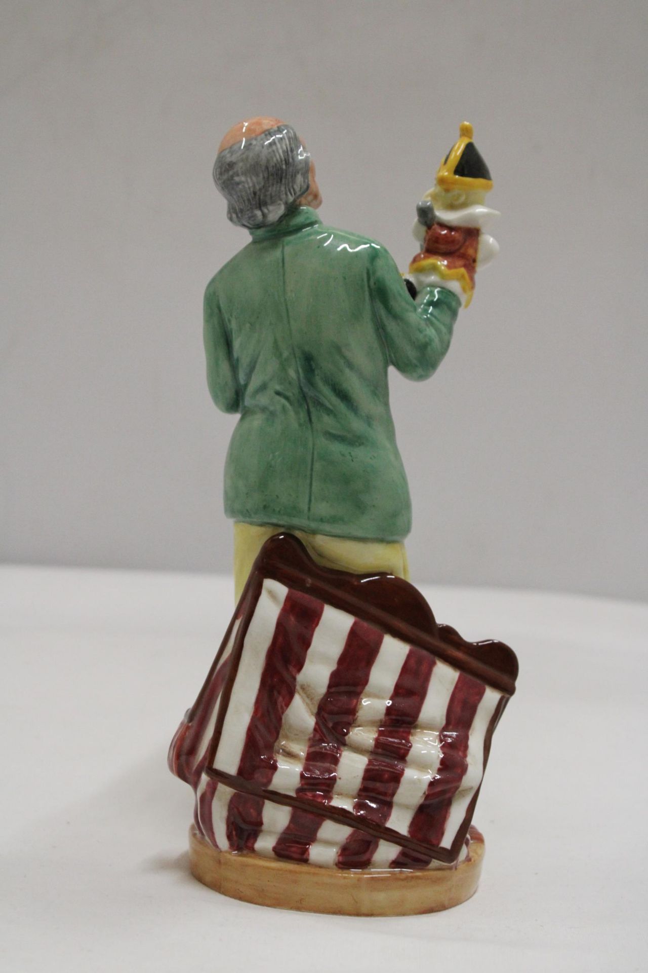 A ROYAL DOULTON FIGURE PUNCH AND JUDY MAN HN 2765 - Image 4 of 6
