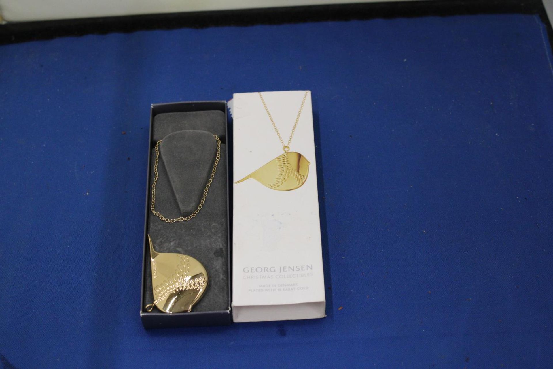 A GEORG JENSON CHRISTMAS COLLECTION 18 KARAT GOLD PLATED ROBIN IN ORIGINAL BOX