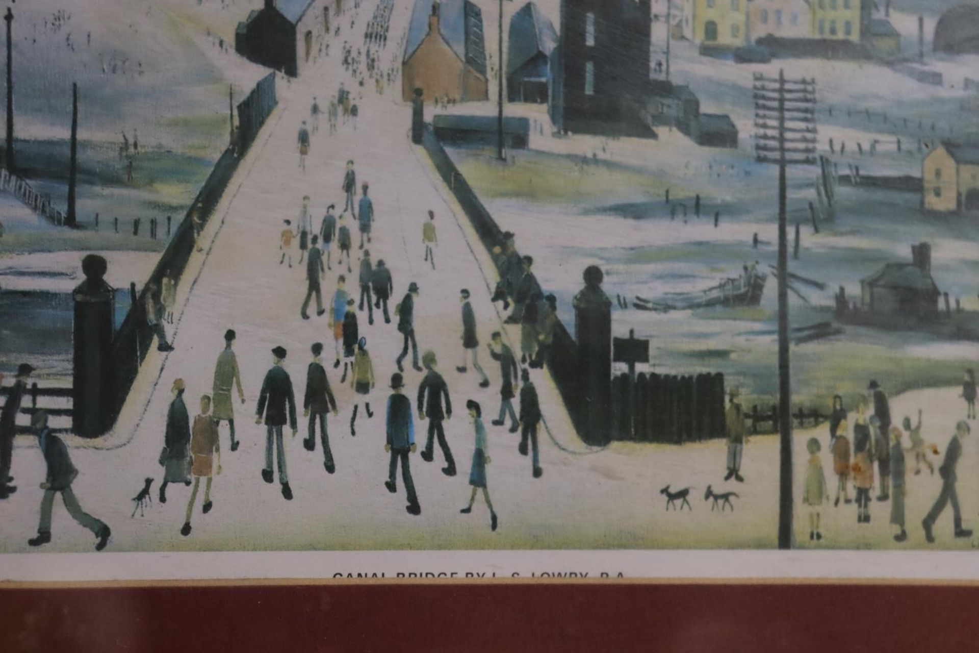 AN L S LOWRY PRINT 'CANAL BRIDGE' - Image 2 of 3