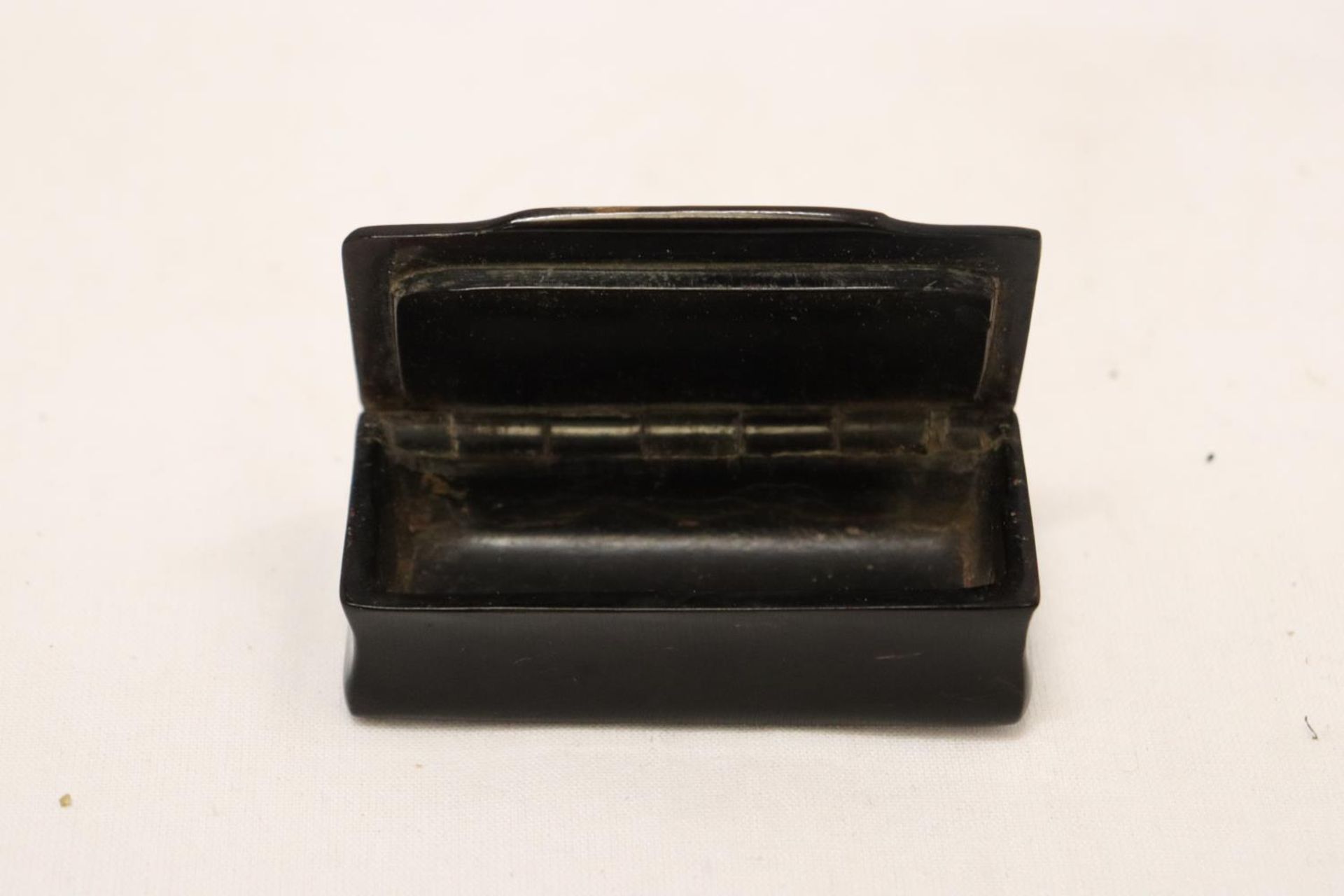 A HORN SNUFF BOX - Image 3 of 5