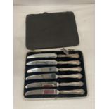 A SET OF SIX HALLMARKED SHEFFIELD KNIVES IN A PRESENTATION BOX (BOX A/F)