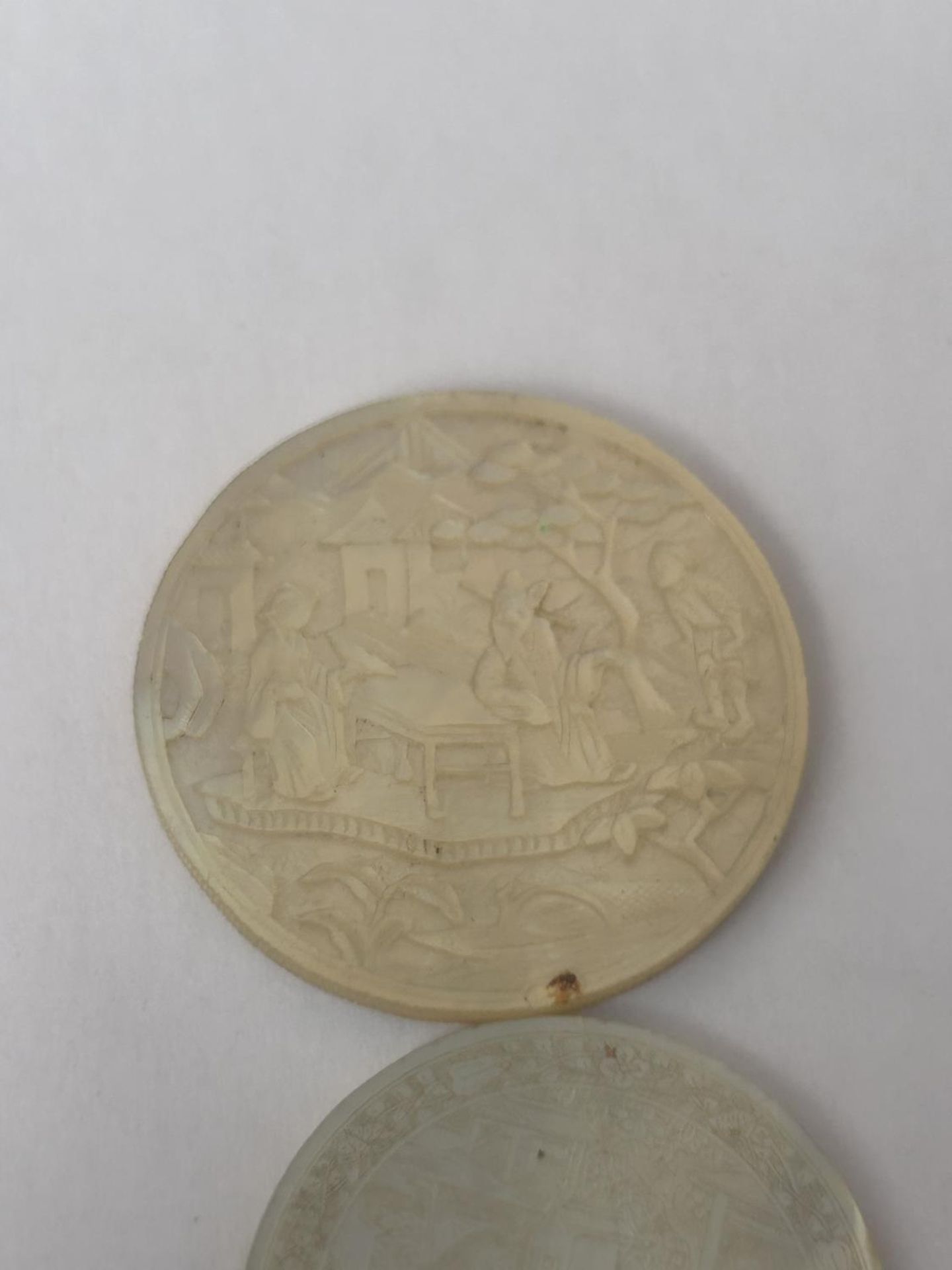 TWO VINTAGE HAND CARVED, MOTHER OF PEARL GAMING TOKENS (ONE A/F) - Image 2 of 4