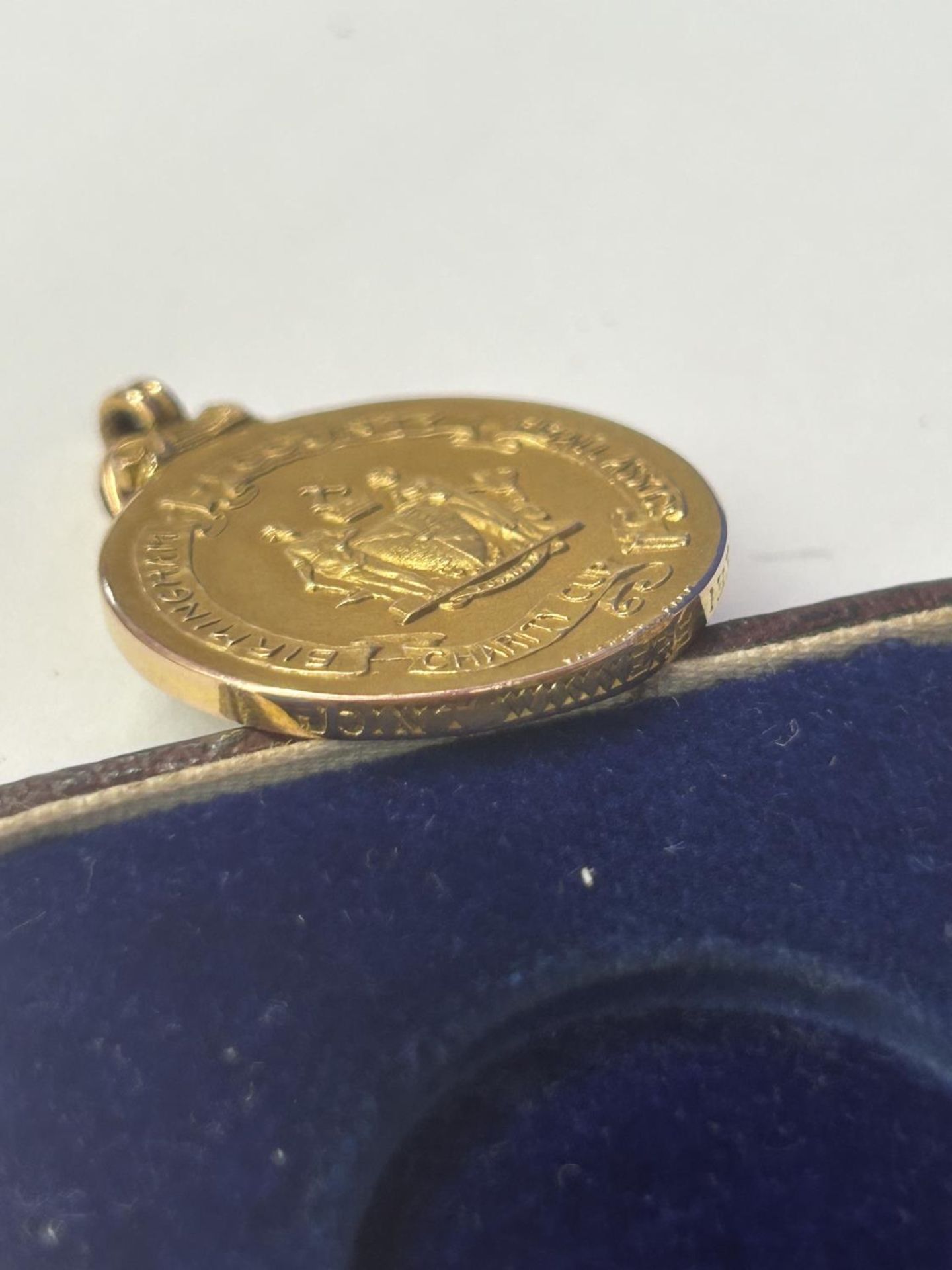 A HALLMARKED 9 CARAT GOLD BIRMINGHAM COUNTY FOOTBALL ASSOCIATION CHARITY CUP JOINT WINNERS MEDAL - Image 5 of 6