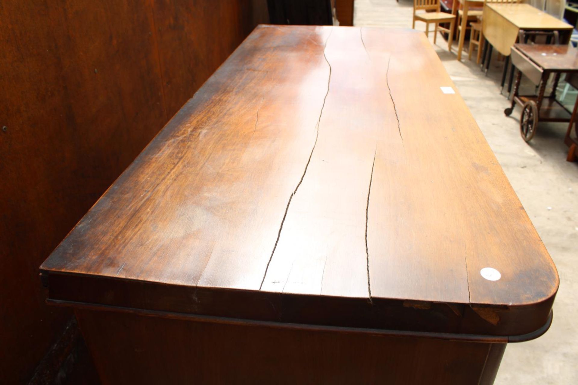 A VICTORIAN MAHOGANY CHEST OF 2 SHORT AND 3 LONG DRAWERS, 48" WIDE - Image 5 of 5