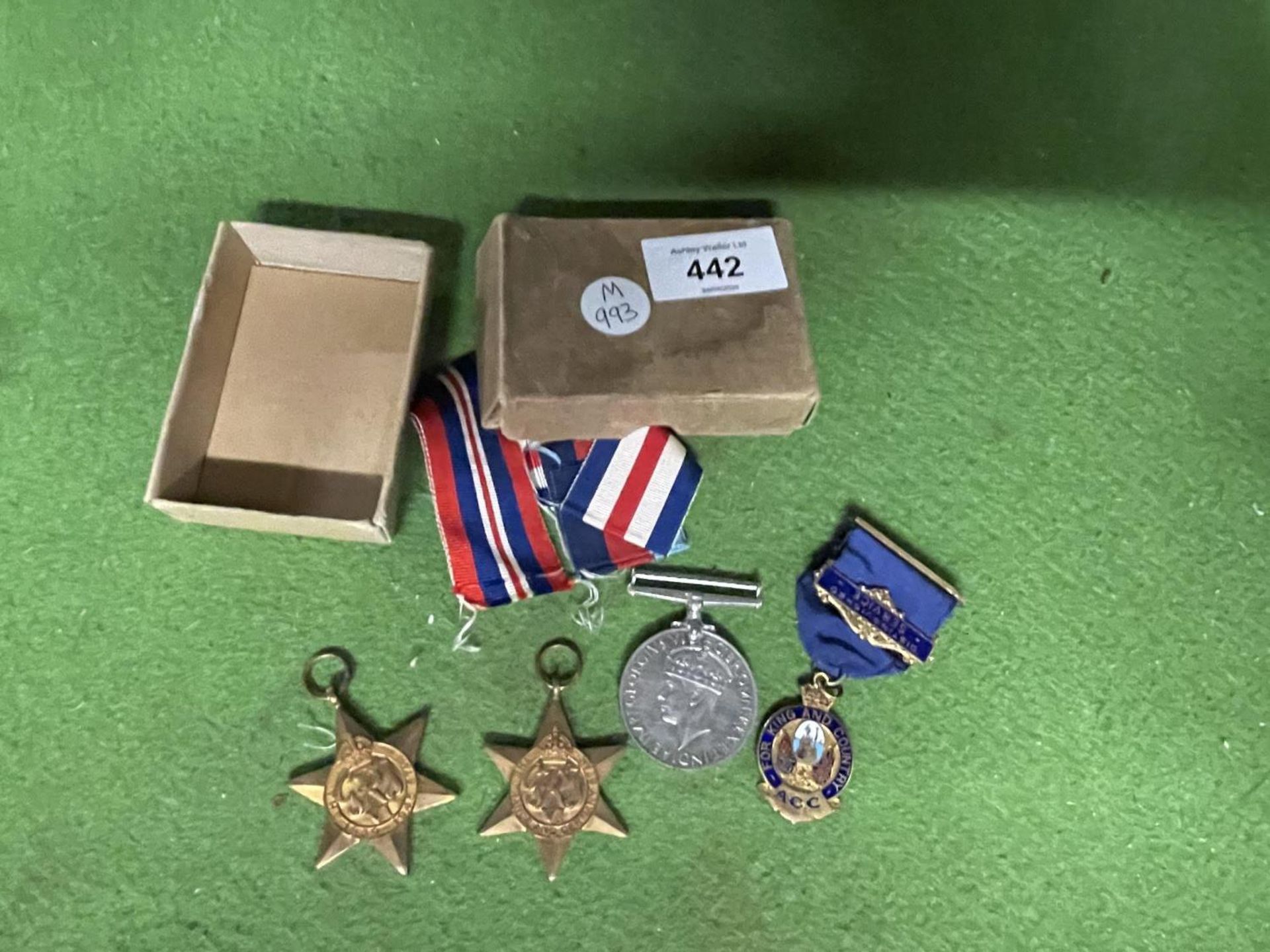 WORLD WAR II MEDALS, 1939-45 STAR, FRANCE AND GERMANY STAR 1939-45 MEDAL ETC.