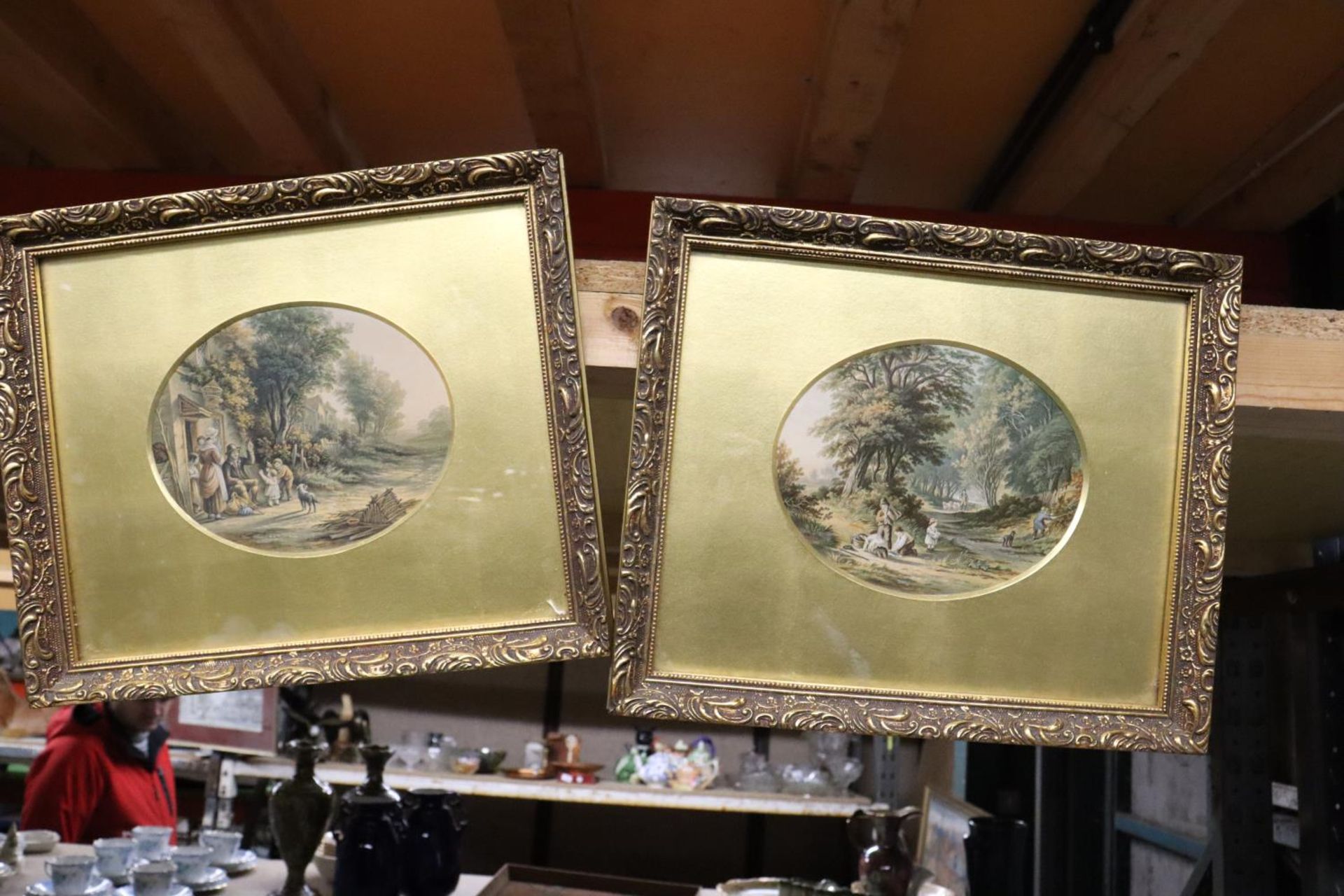 A PAIR OF GILT FRAMED VINTAGE PRINTS, 32CM X 27CM