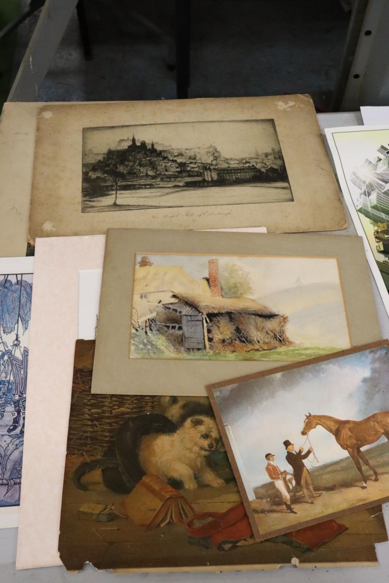 A MIXED LOT OF PICTURES TO INCLUDE A WATERCOLOUR FARM SCENE, A ROYAL MILE OF EDINBURGH PRINT ETC