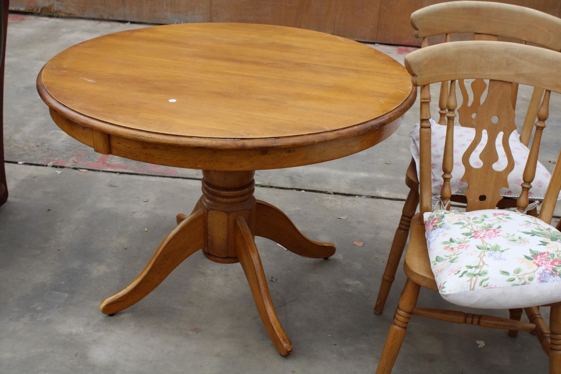 FOUR VICTORIAN STYLE KITCHEN CHAIRS PLUS A 41" DIAMETER PEDESTAL TABLE WITH WOODBLOCK TOP - Image 2 of 4