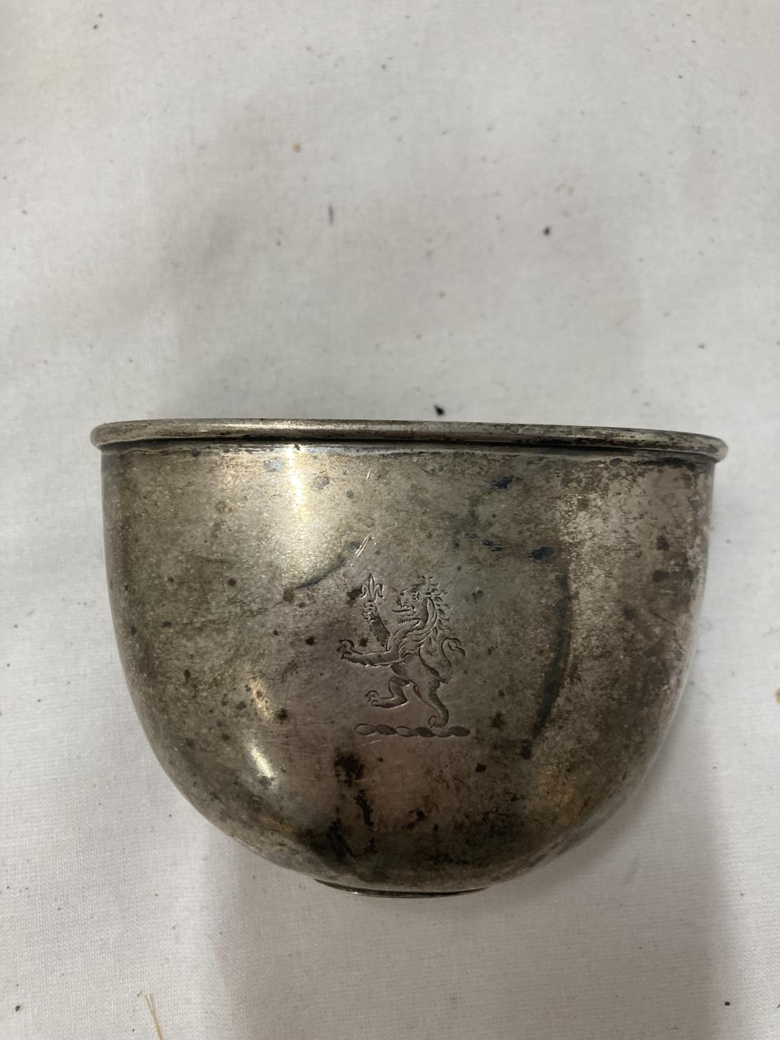 A HALLMARKED LONDON SILVER OVAL CUP
