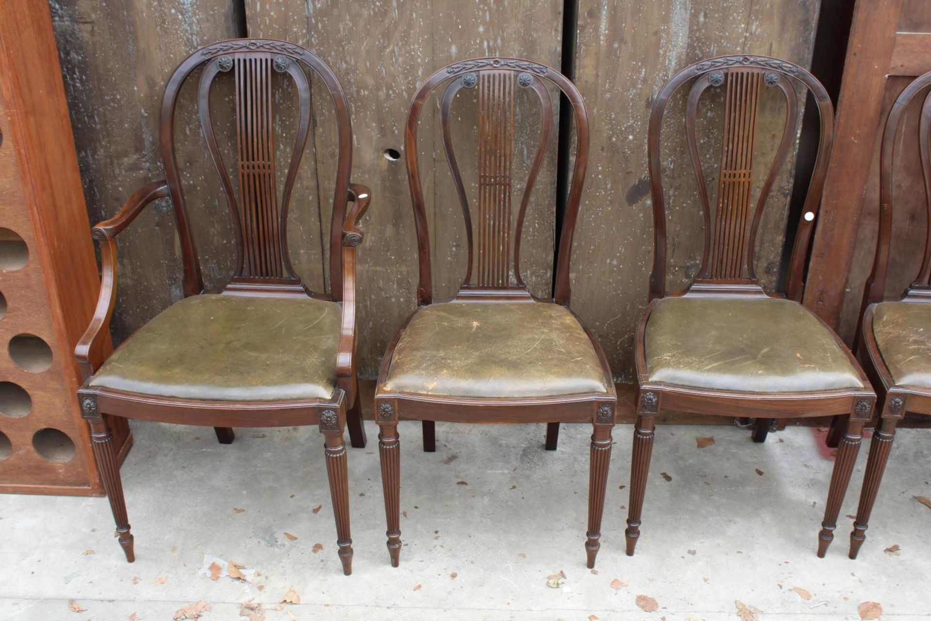 A SET OF SIX MAHOGANY HOOP BACK HEPPLEWHITE STYLE DINING CHAIRS ON TURNED AND FLUTED LEGS, TWO BEING - Image 3 of 6