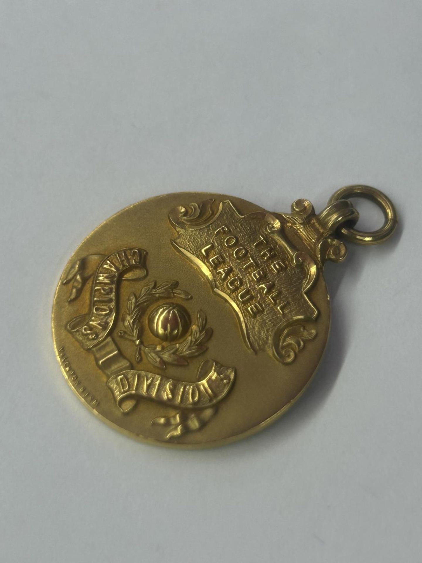 A HALLMARKED 9 CARAT GOLD FOOTBALL LEAGUE DIVISION 3 LEAGUE WINNERS MEDAL 1967-1968 SEASON, BY - Image 4 of 5