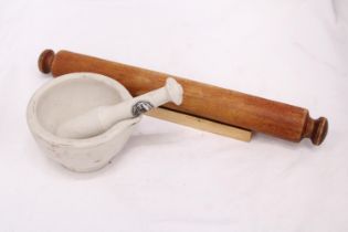 A MASON CASH CERAMIC PESTLE AND MORTAR AND A 'GOURMET' ROLLING PIN AND STAND