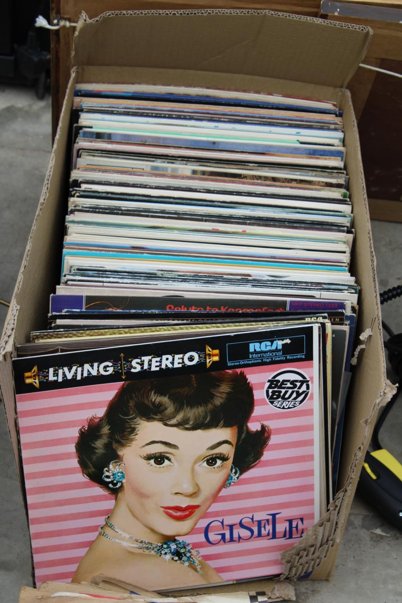 A LARGE ASSORTMENT OF LP RECORDS - Bild 2 aus 9