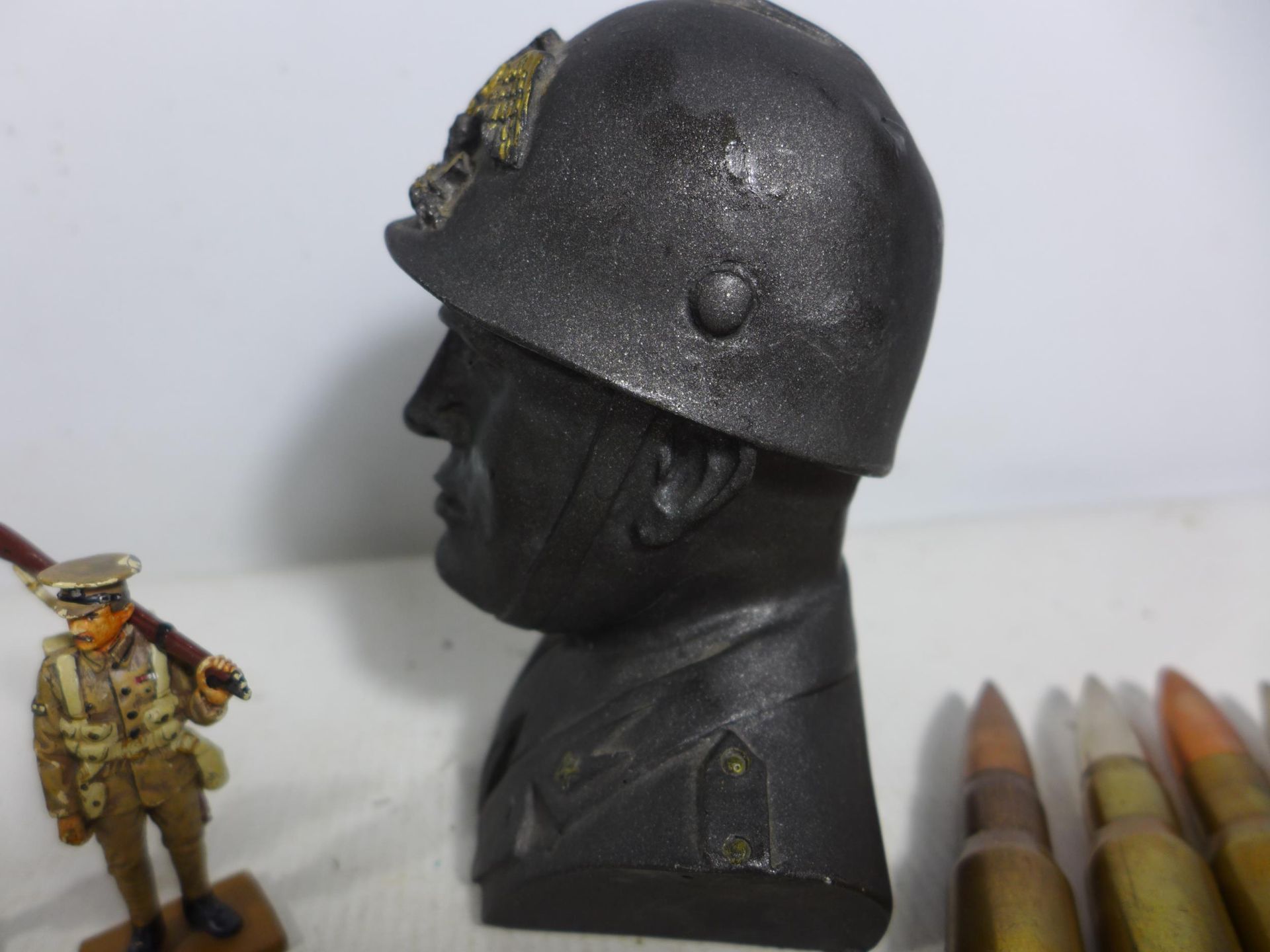 FOUR INERT CANNON SHELLS, TWO MODEL SOLDIERS AND A BUST OF AN ITALIAN SOLDIER - Image 4 of 5