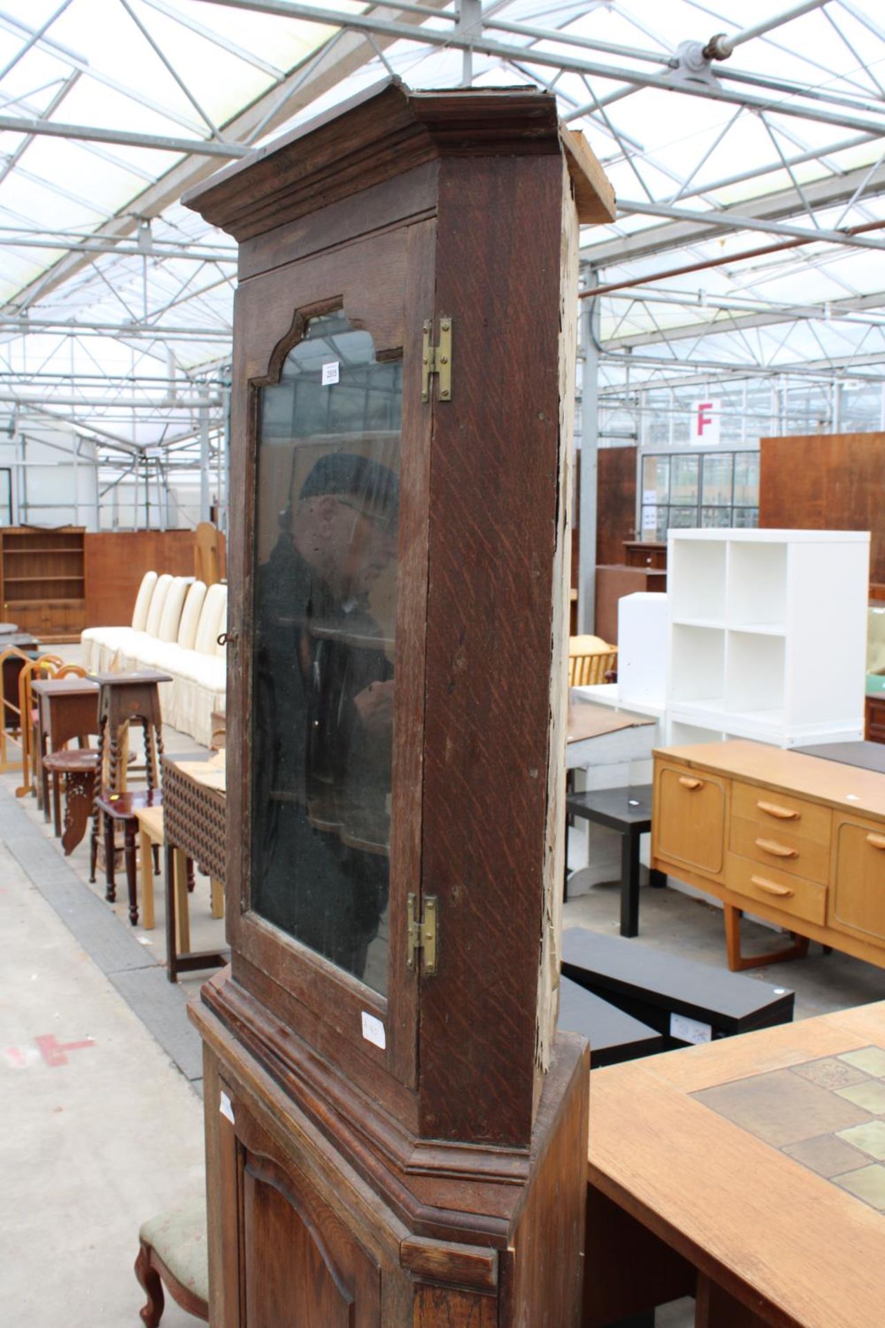 TWO OAK GEORGE III STYLE CORNER CUPBOARDS - Image 2 of 4