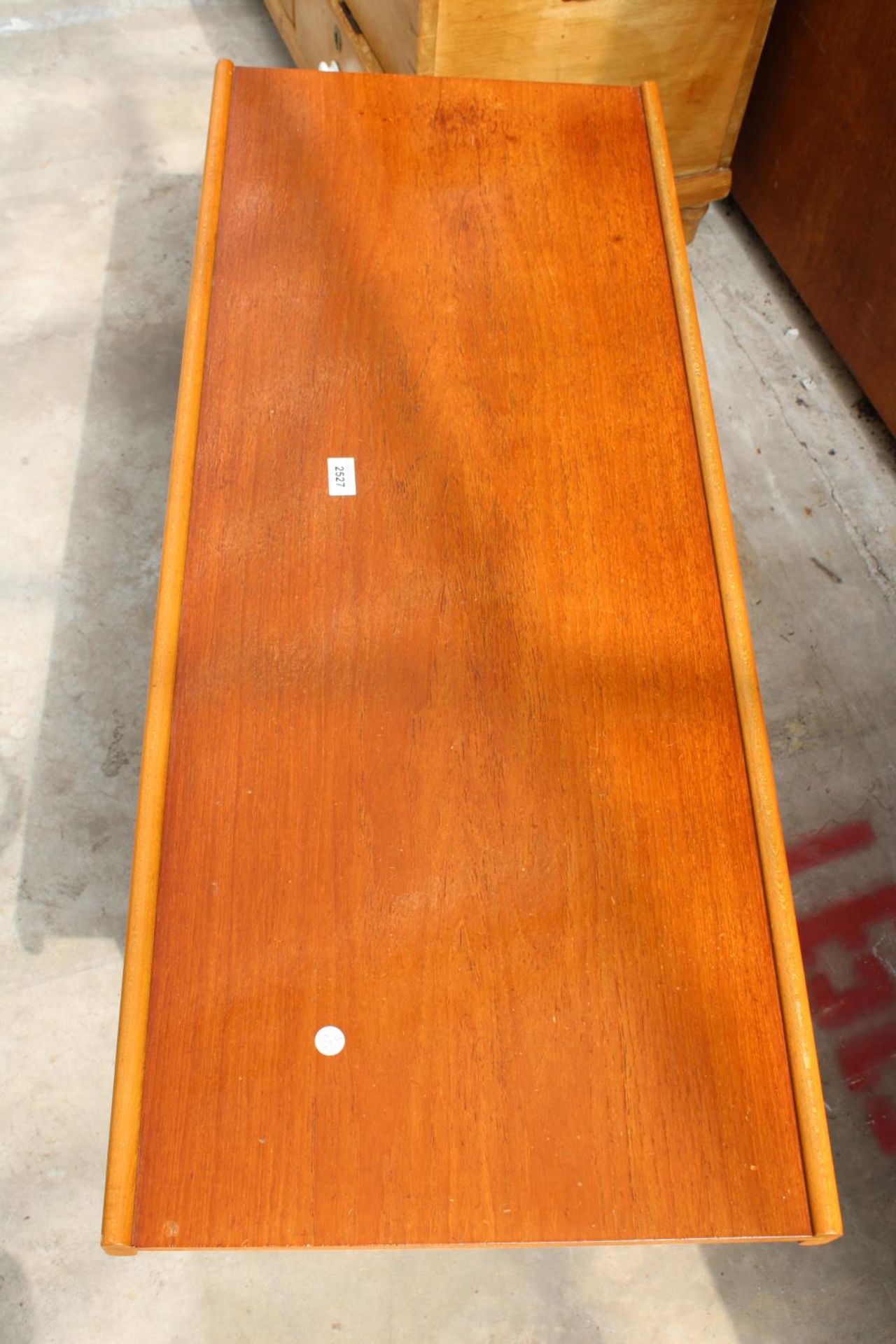 A RETRO TEAK 2 TIER COFFEE TABLE, WITH SLATTED BASE 44" X 18" - Image 3 of 3
