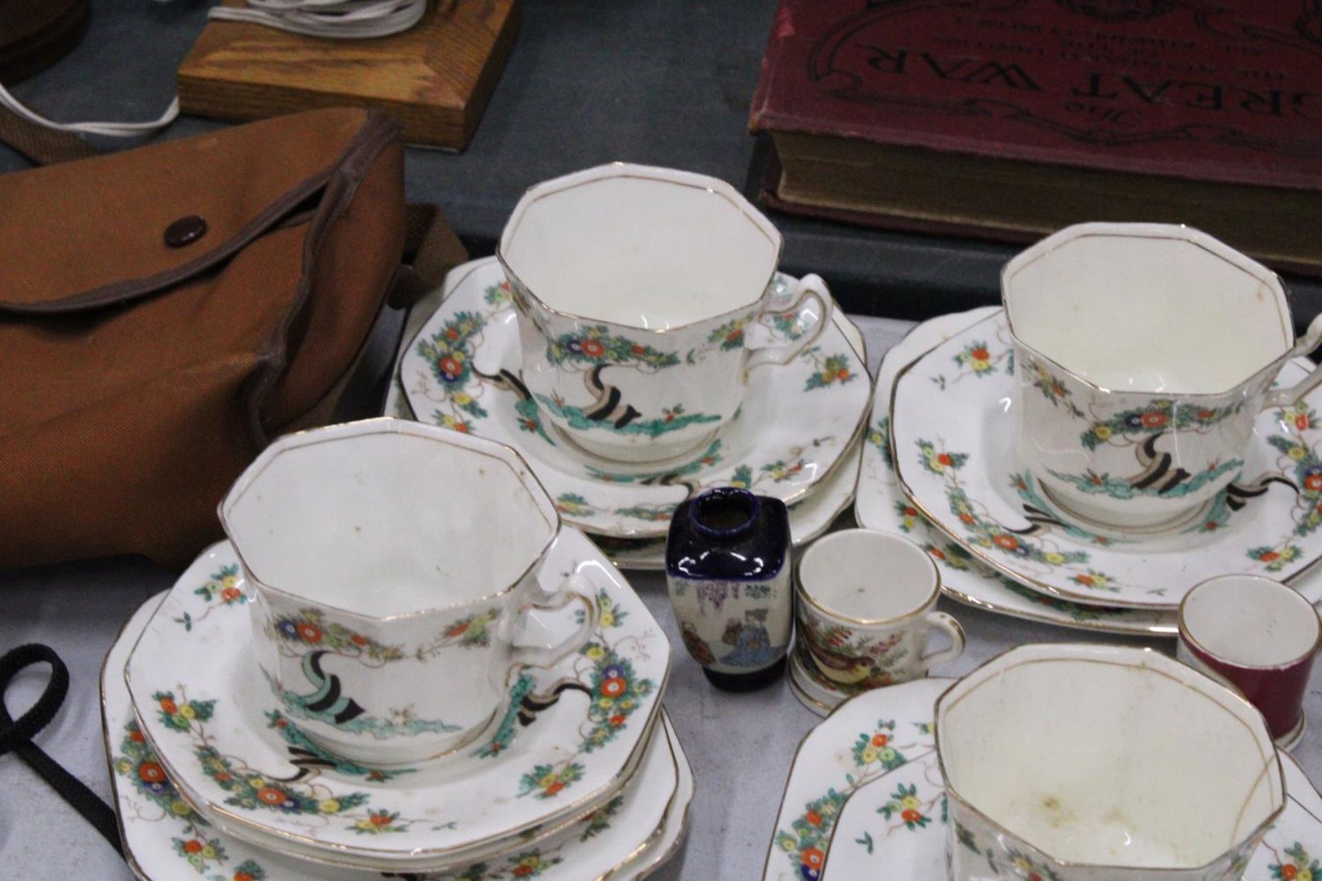 A FENTON RADFORDS PART TEA SET TOGETHER WITH A TRINKET BOX, TWO MINIATURE CUPS ETC - Image 2 of 6