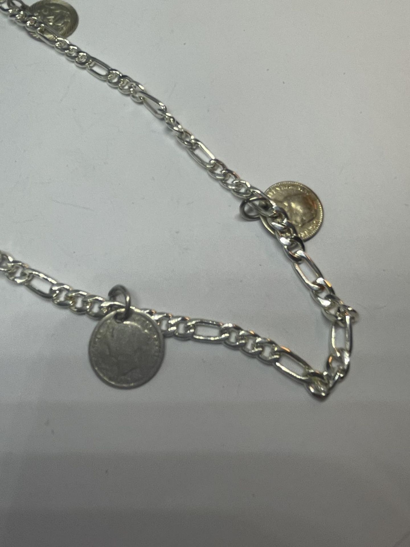 A SILVER JOEY NECKLACE - Image 3 of 3