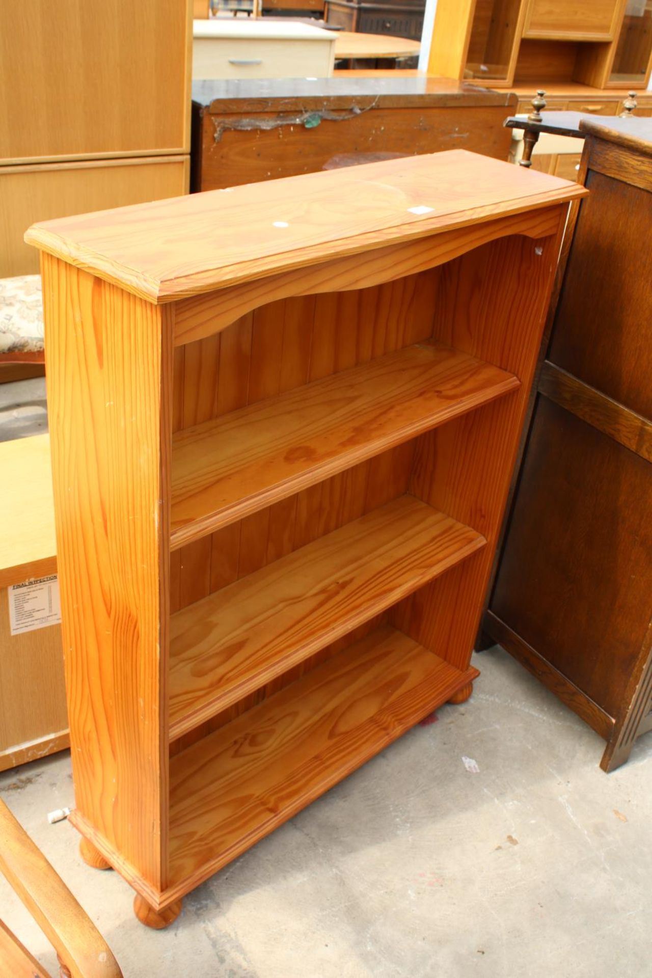 A MODERN PINE 3 TIER OPEN BOOKCASE, 35" WIDE - Image 2 of 2