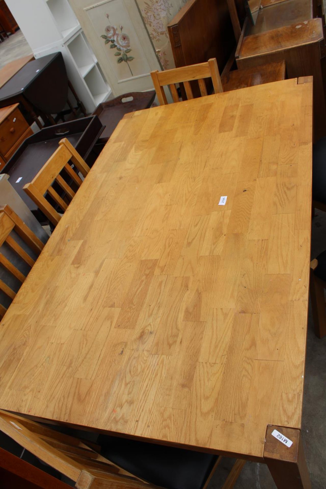 A MODERN OAK DINING TABLE WITH WOODBLOCK TOP 59" X 36" AND SIX DINING CHAIRS - Image 3 of 4