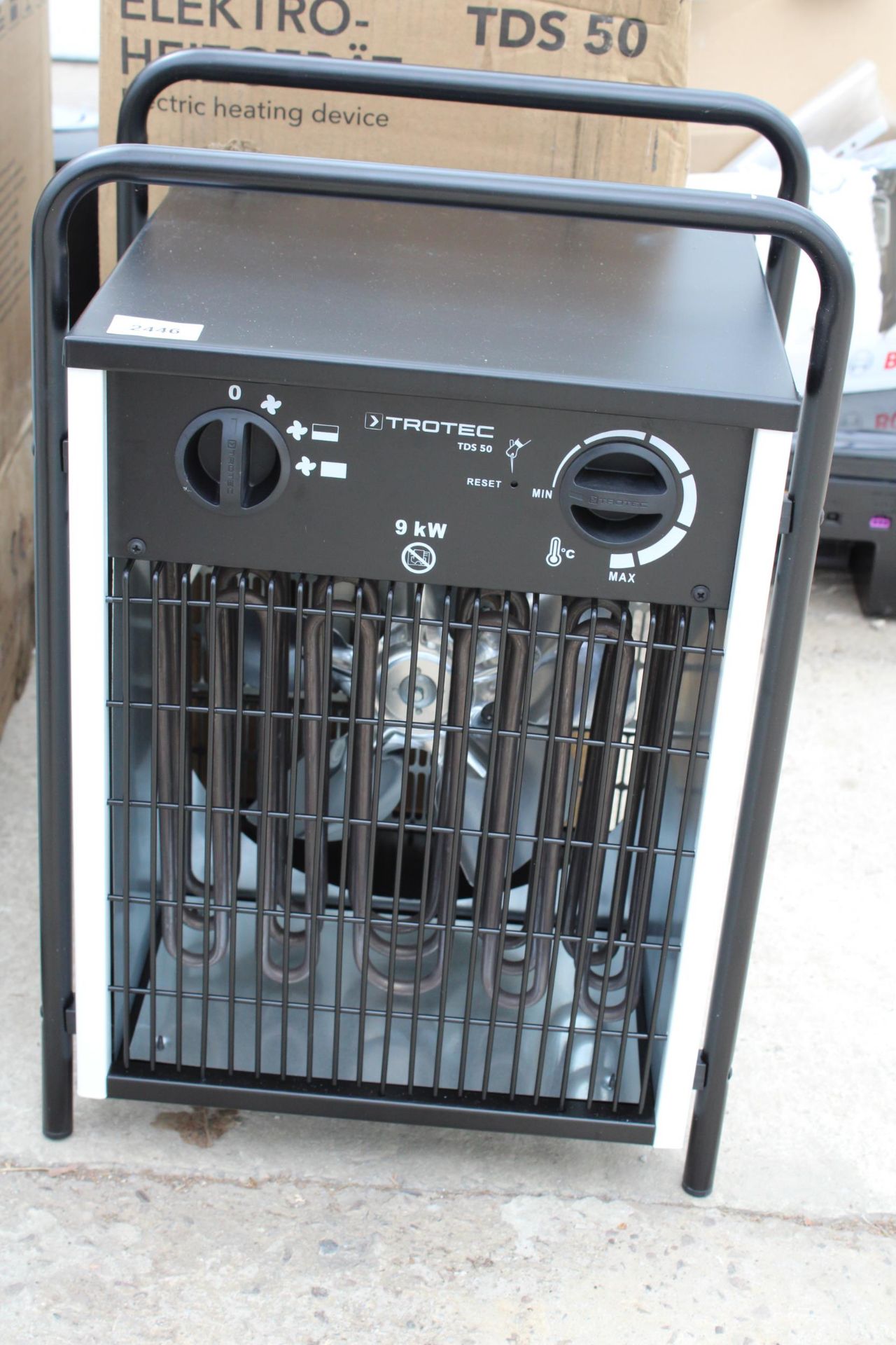 AN AS NEW AND BOXED TROTEC ELECTRICAL HEATER - Image 2 of 3