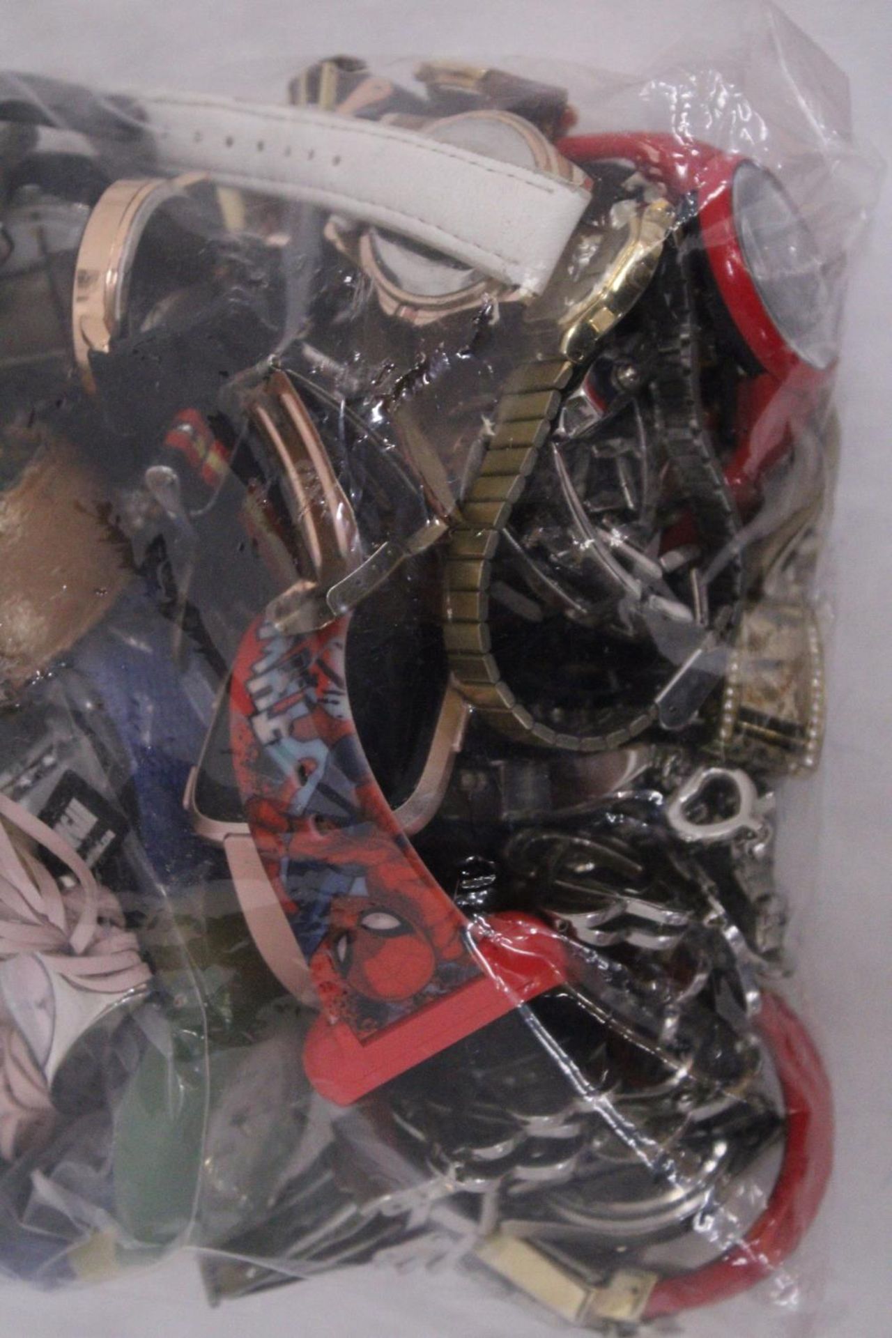 A BAG OF WATCHES - Image 2 of 6